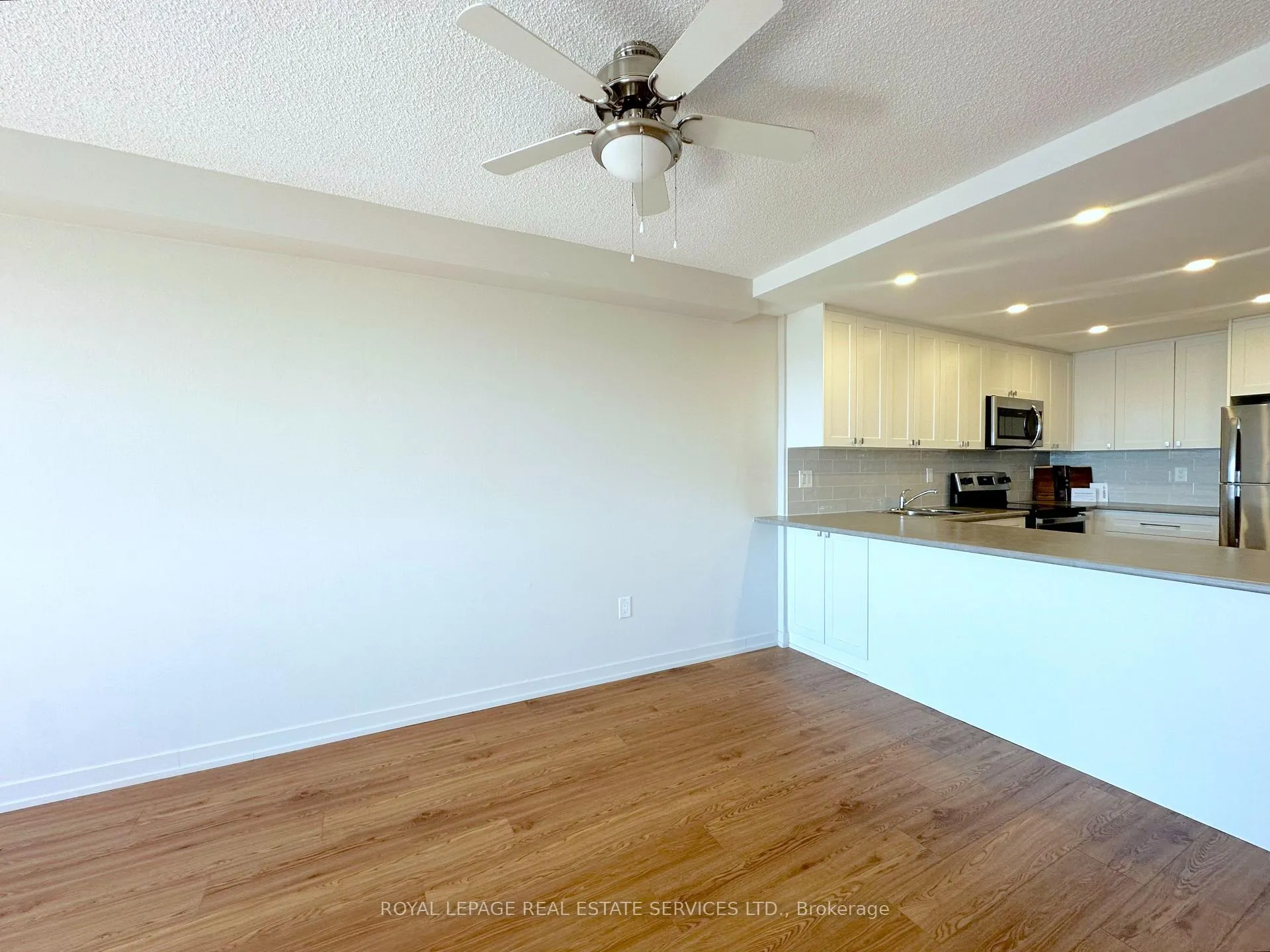 Photo 6 of Unit 1112, 190 Clark Boulevard, Brampton, Queen Street Corridor — HOMEH