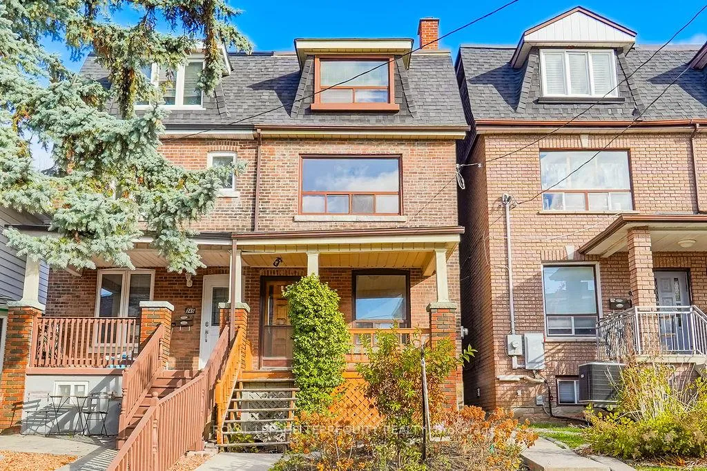 Photo 2 of 243 Montrose Avenue, Toronto, Palmerston-Little Italy — HOMEH
