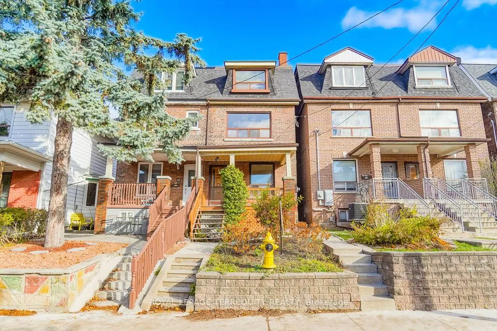 Photo 4 of 243 Montrose Avenue, Toronto, Palmerston-Little Italy — HOMEH