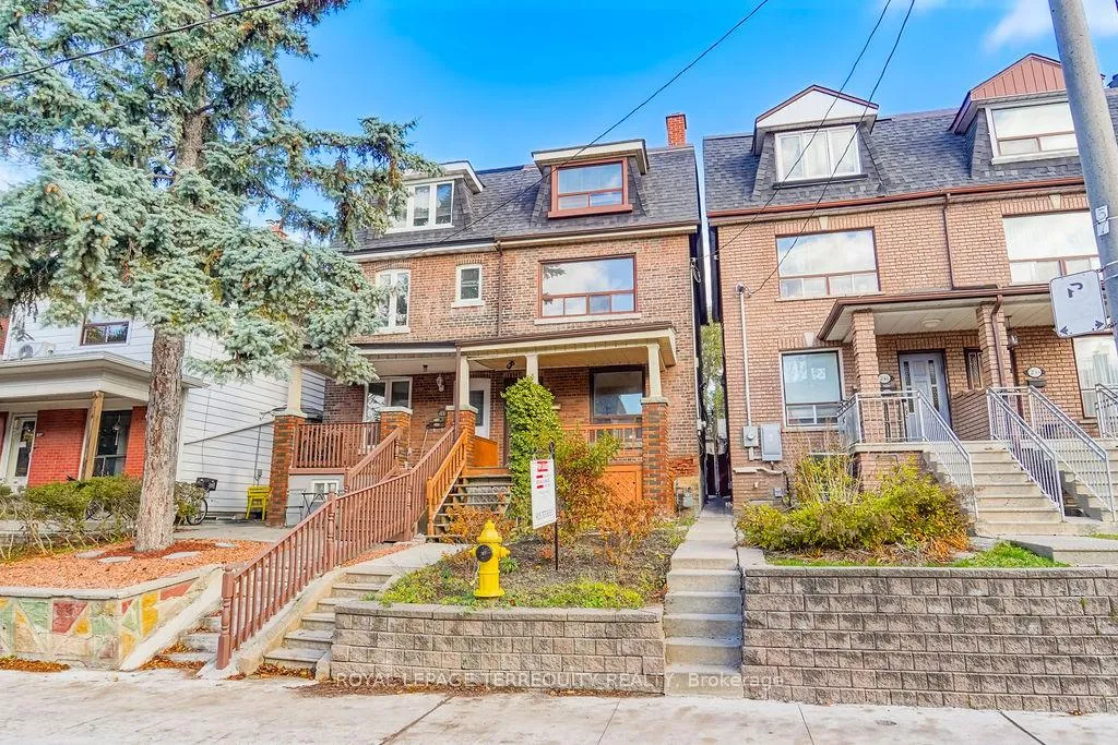 Photo 5 of 243 Montrose Avenue, Toronto, Palmerston-Little Italy — HOMEH