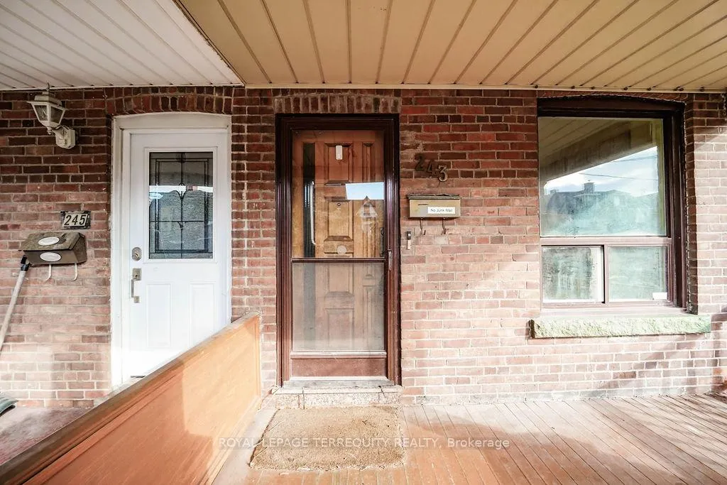 Photo 7 of 243 Montrose Avenue, Toronto, Palmerston-Little Italy — HOMEH