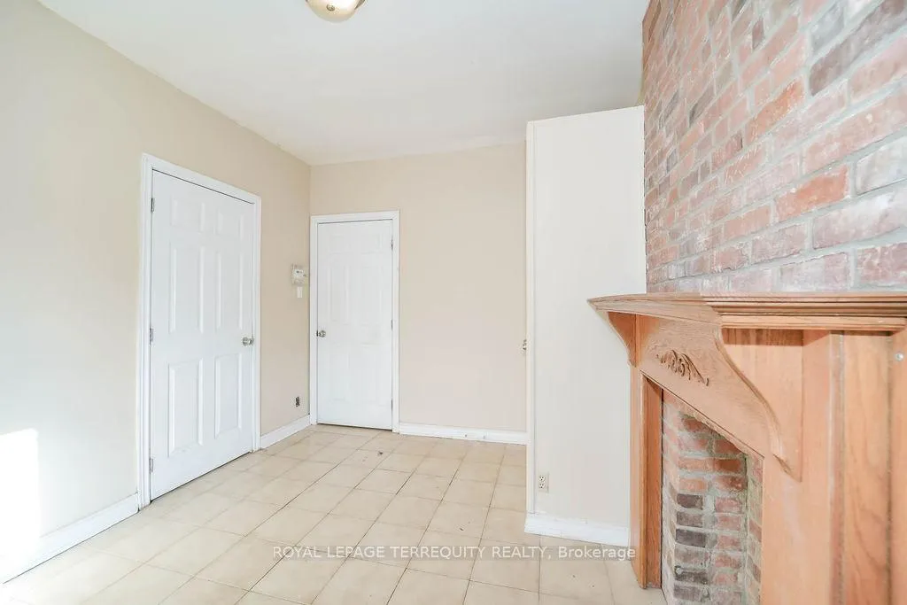 Photo 24 of 243 Montrose Avenue, Toronto, Palmerston-Little Italy — HOMEH