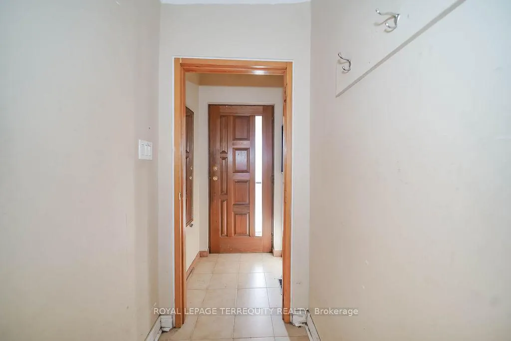 Photo 27 of 243 Montrose Avenue, Toronto, Palmerston-Little Italy — HOMEH