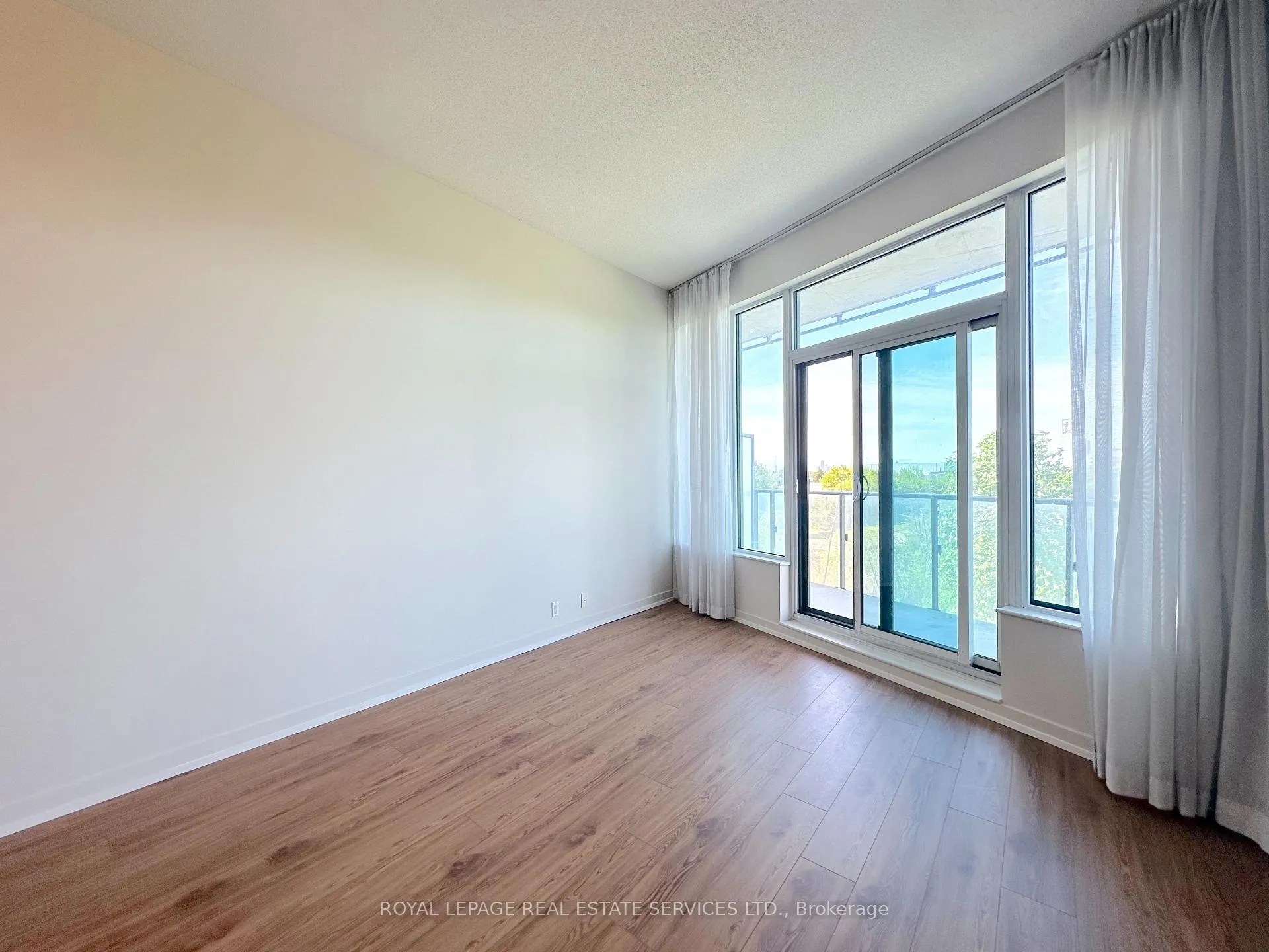 Photo 5 of Unit 407, 188 Clark Boulevard, Brampton, Queen Street Corridor — HOMEH