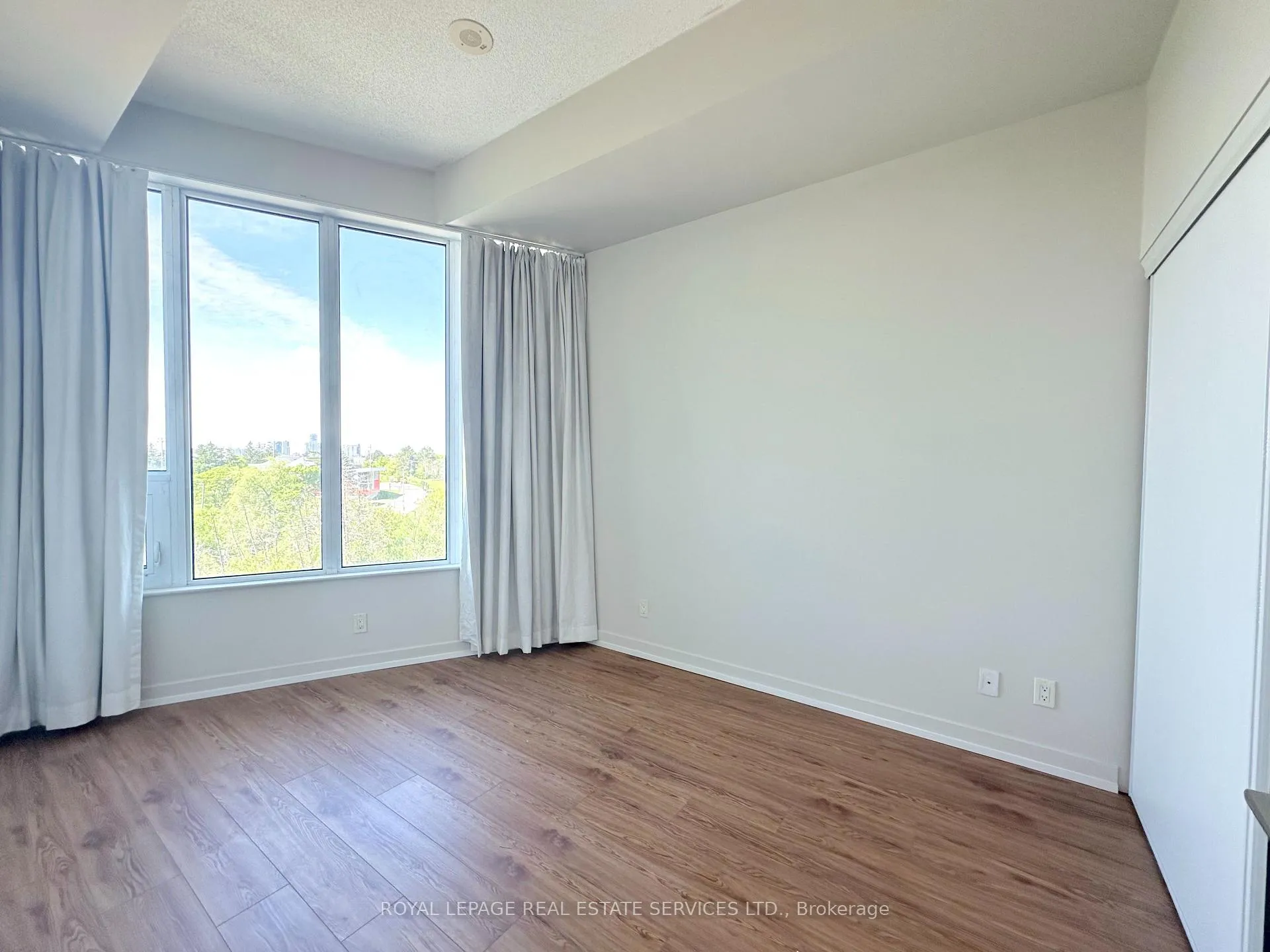 Photo 6 of Unit 407, 188 Clark Boulevard, Brampton, Queen Street Corridor — HOMEH
