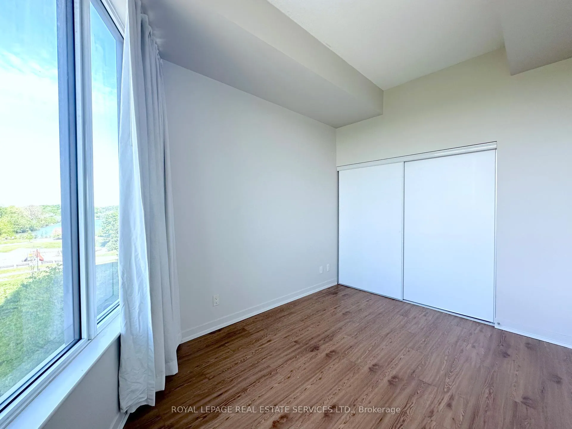 Photo 7 of Unit 407, 188 Clark Boulevard, Brampton, Queen Street Corridor — HOMEH