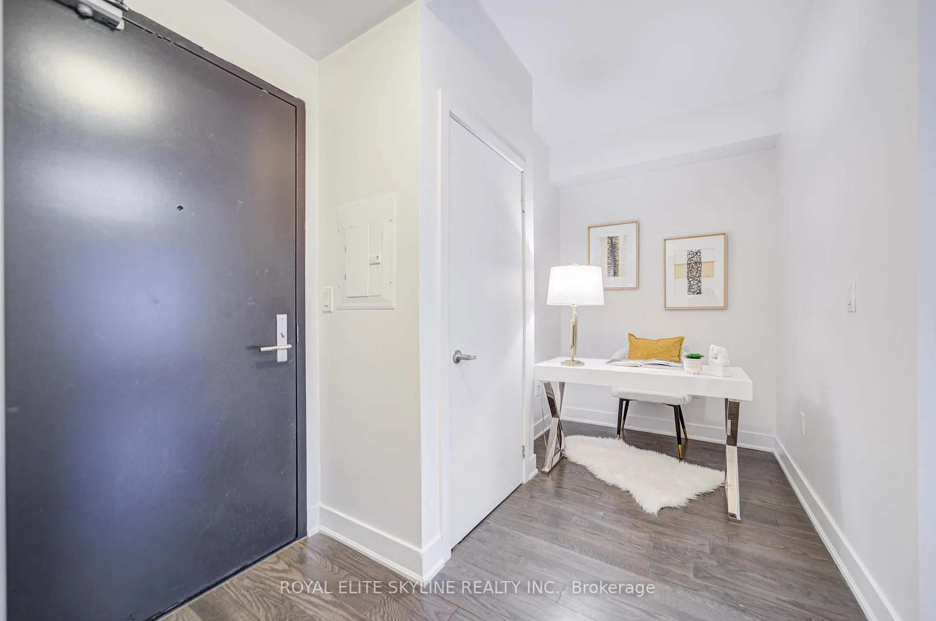Photo 5 of Unit 310, 955 Bay Street, Toronto, Bay Street Corridor — HOMEH