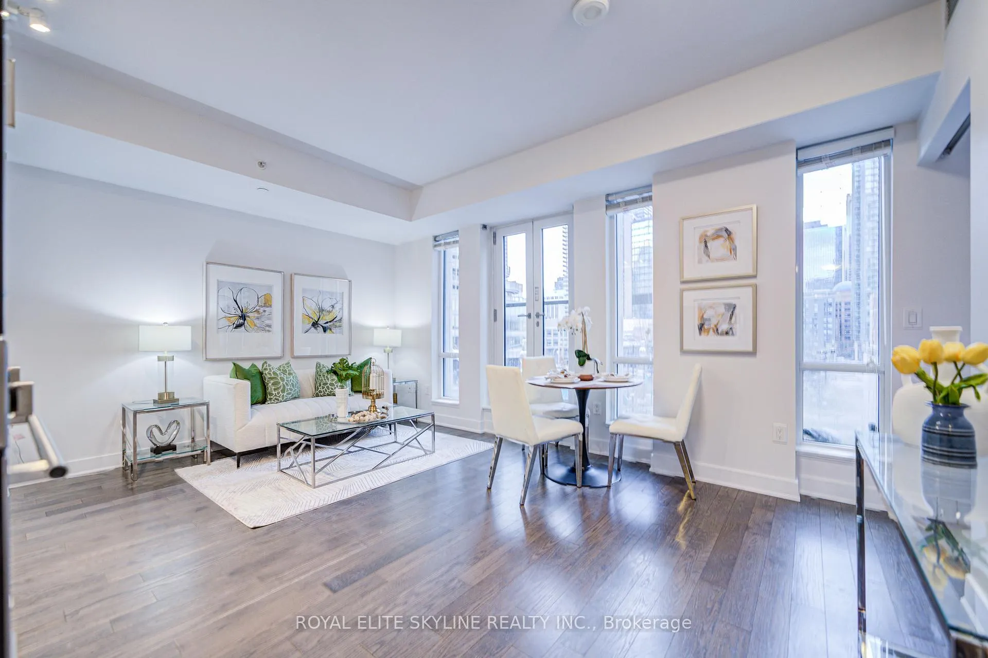 Photo 10 of Unit 310, 955 Bay Street, Toronto, Bay Street Corridor — HOMEH