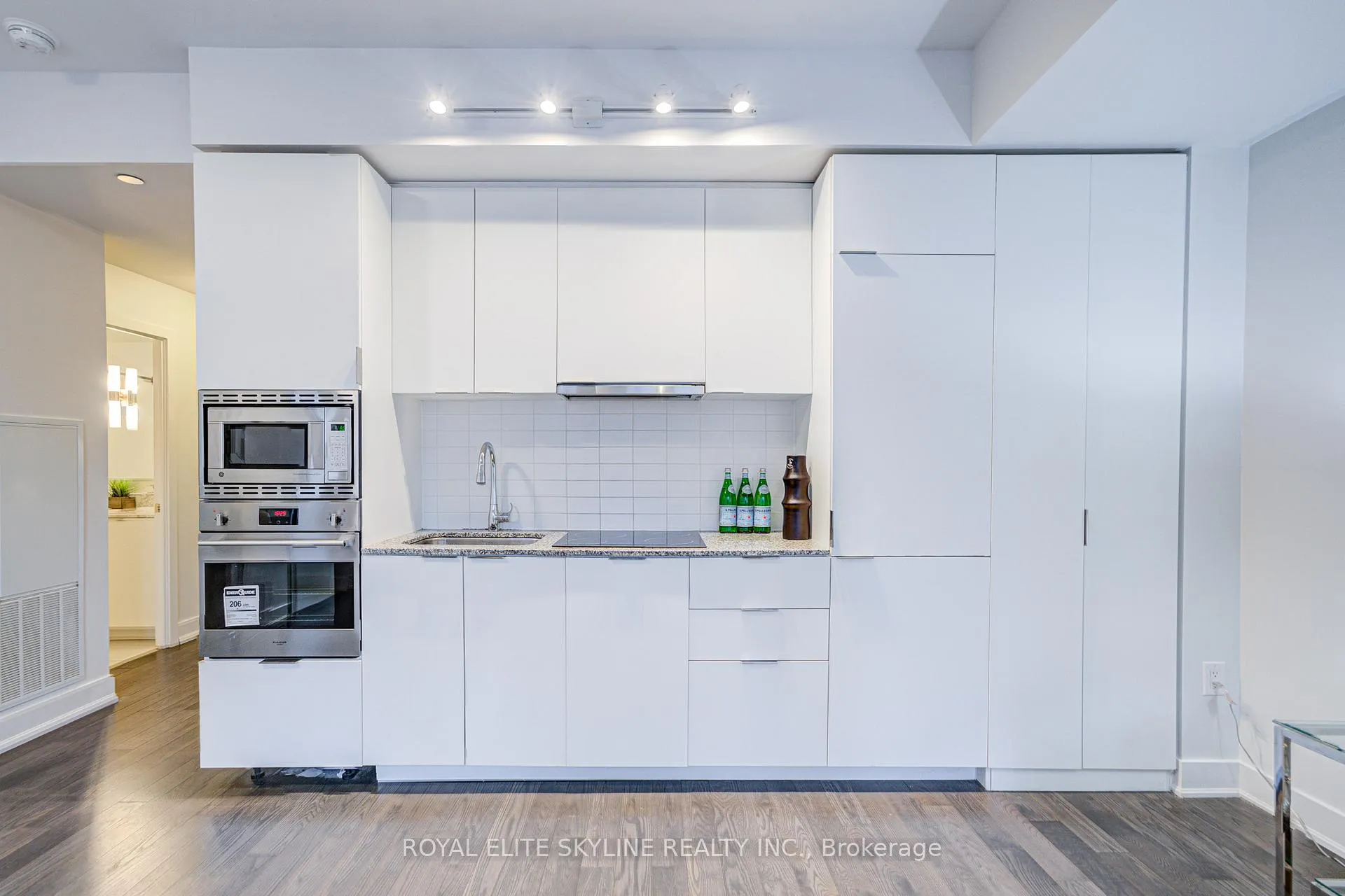 Photo 18 of Unit 310, 955 Bay Street, Toronto, Bay Street Corridor — HOMEH