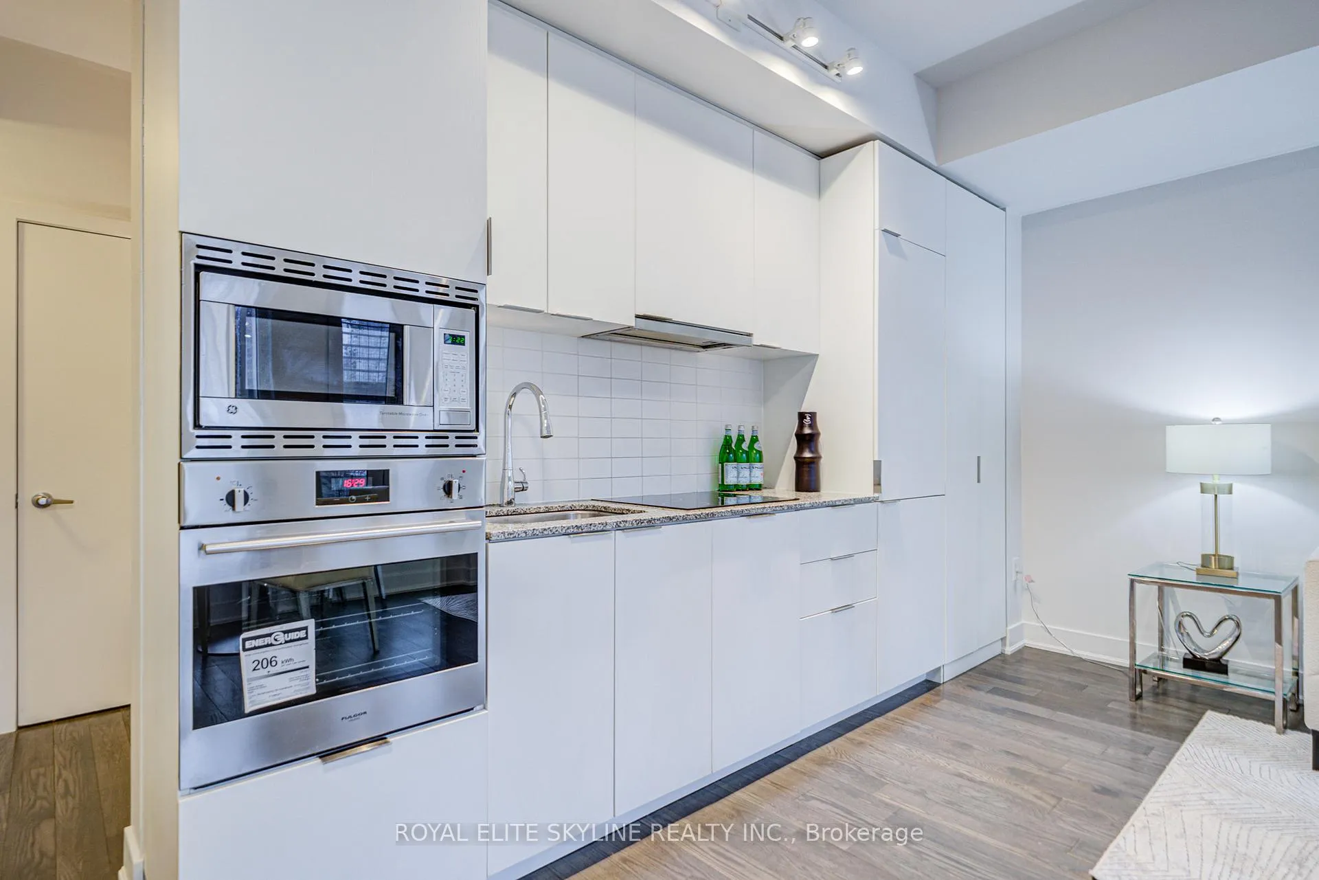 Photo 20 of Unit 310, 955 Bay Street, Toronto, Bay Street Corridor — HOMEH