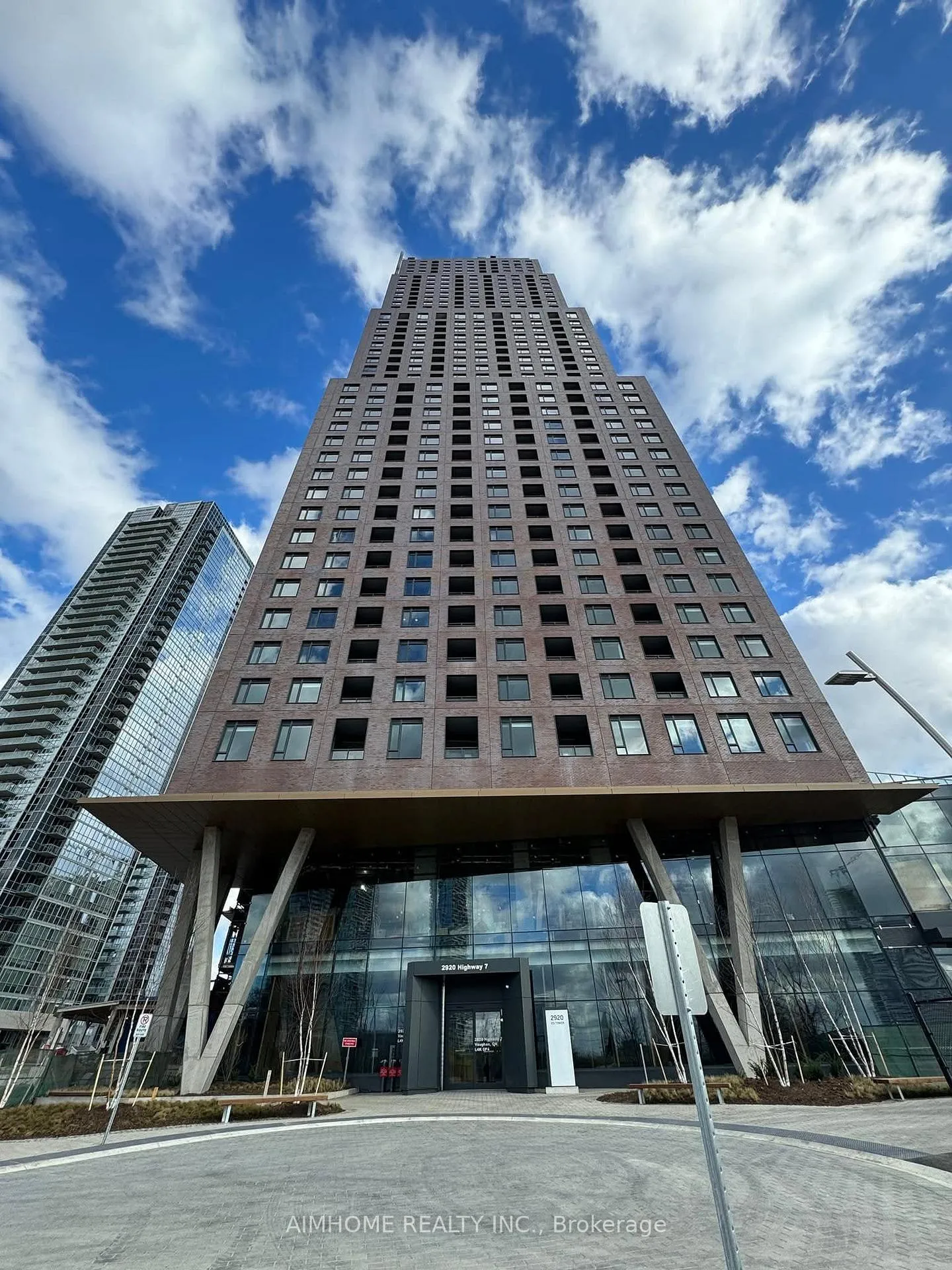 Photo 1 of Unit 1606, 2920 Highway 7 Road, Vaughan, Concord — HOMEH