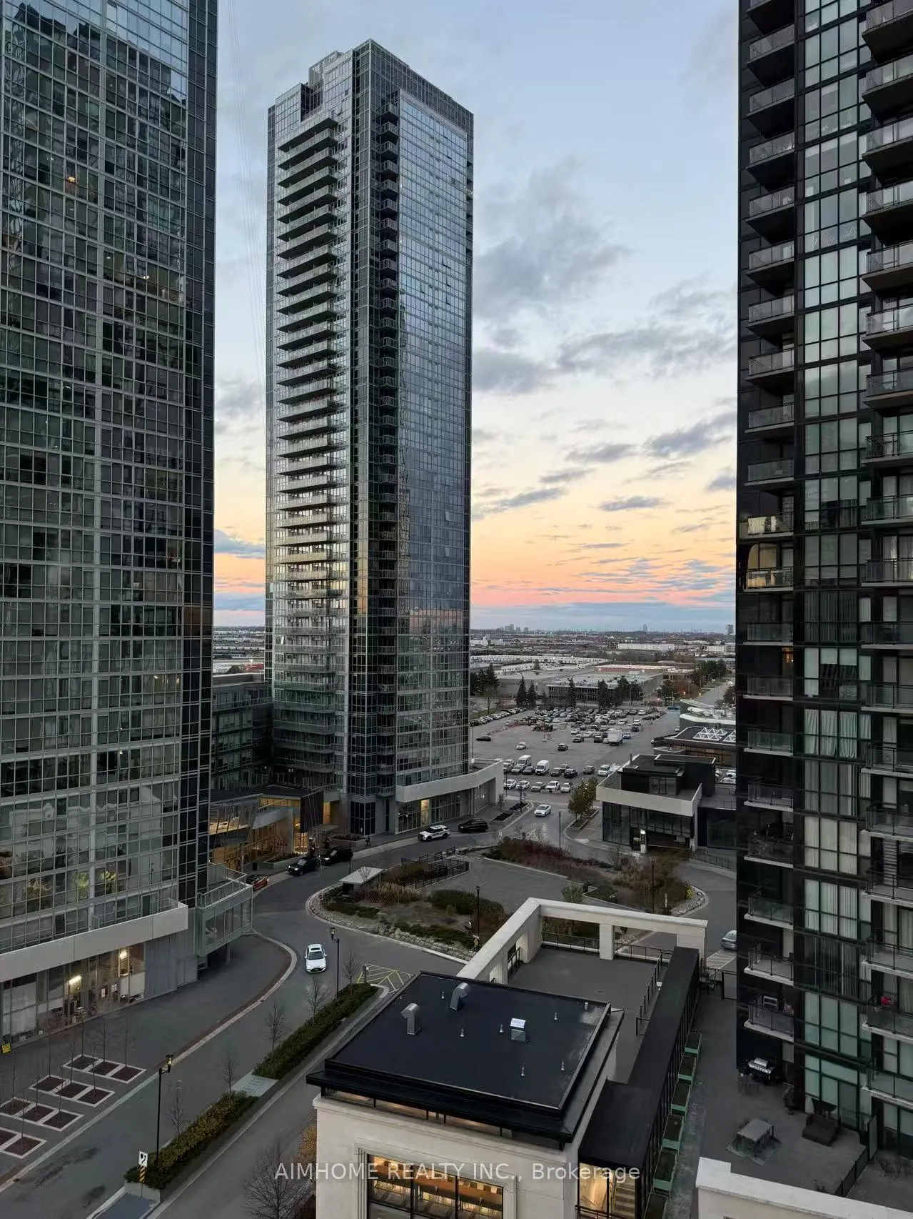 Photo 13 of Unit 1606, 2920 Highway 7 Road, Vaughan, Concord — HOMEH