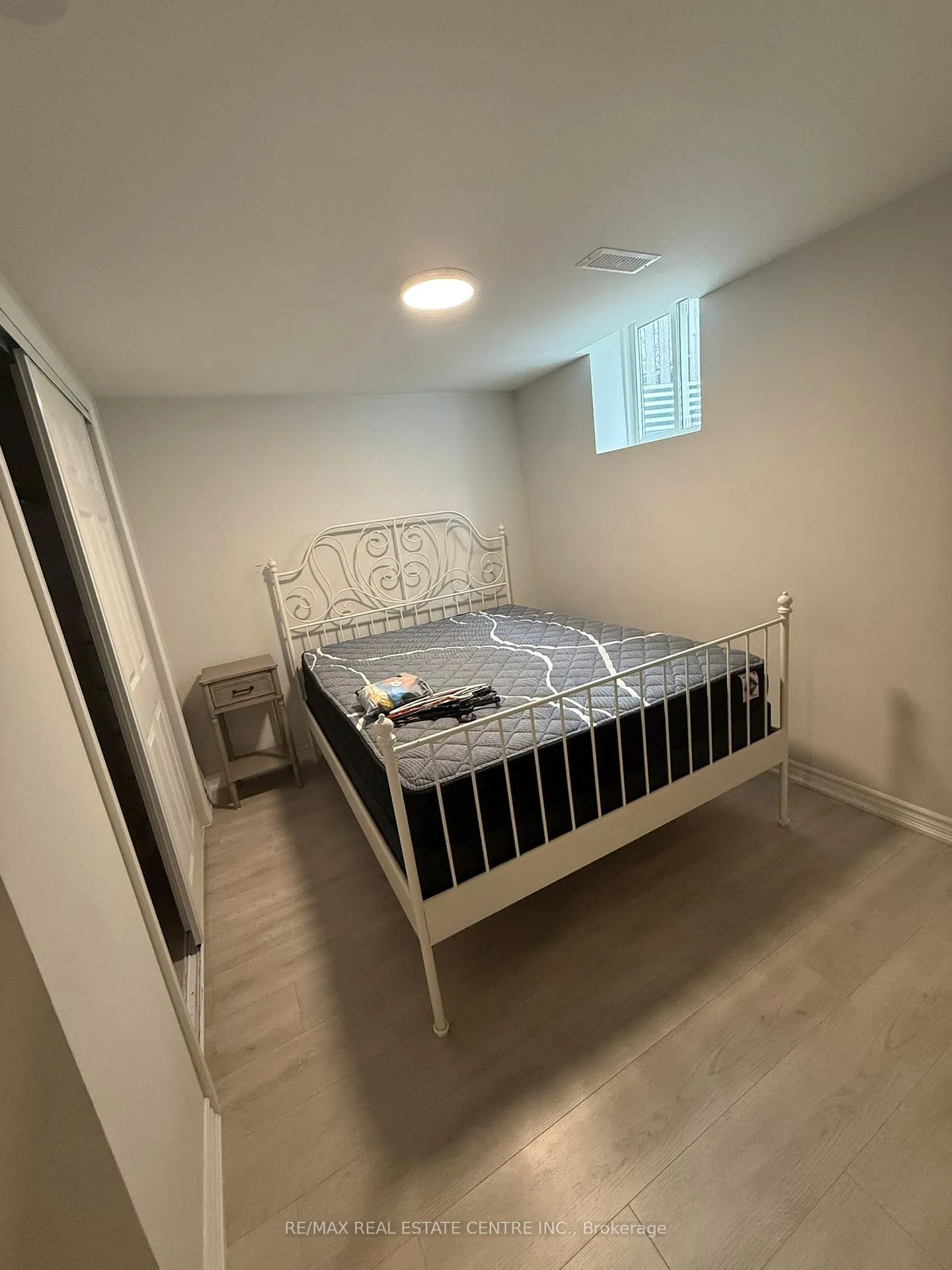 Photo 4 of 33 Lacewood Crescent, Brampton, Westgate — HOMEH