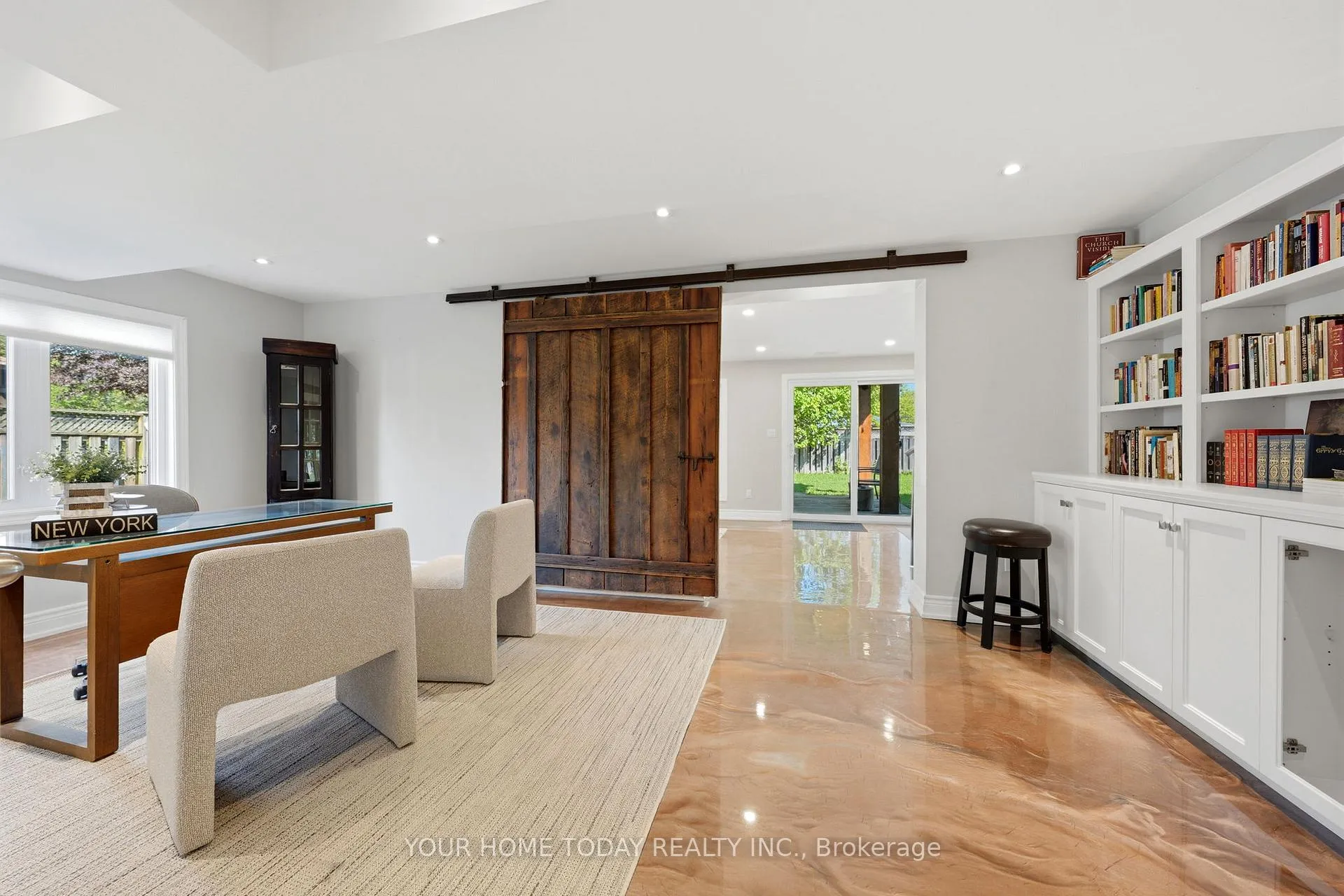 Photo 7 of 39 Eleanor Crescent, Halton Hills, Georgetown — HOMEH