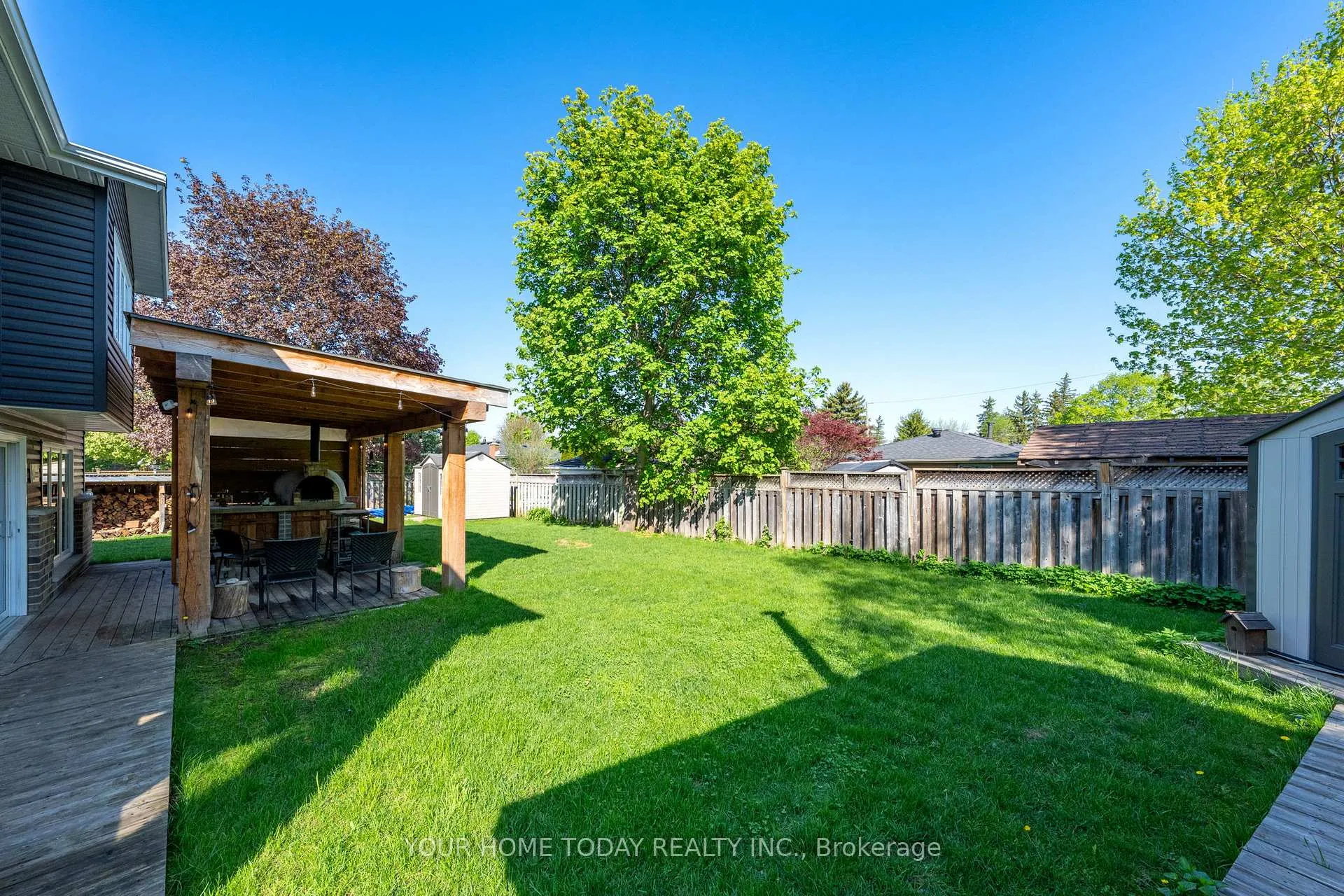 Photo 36 of 39 Eleanor Crescent, Halton Hills, Georgetown — HOMEH
