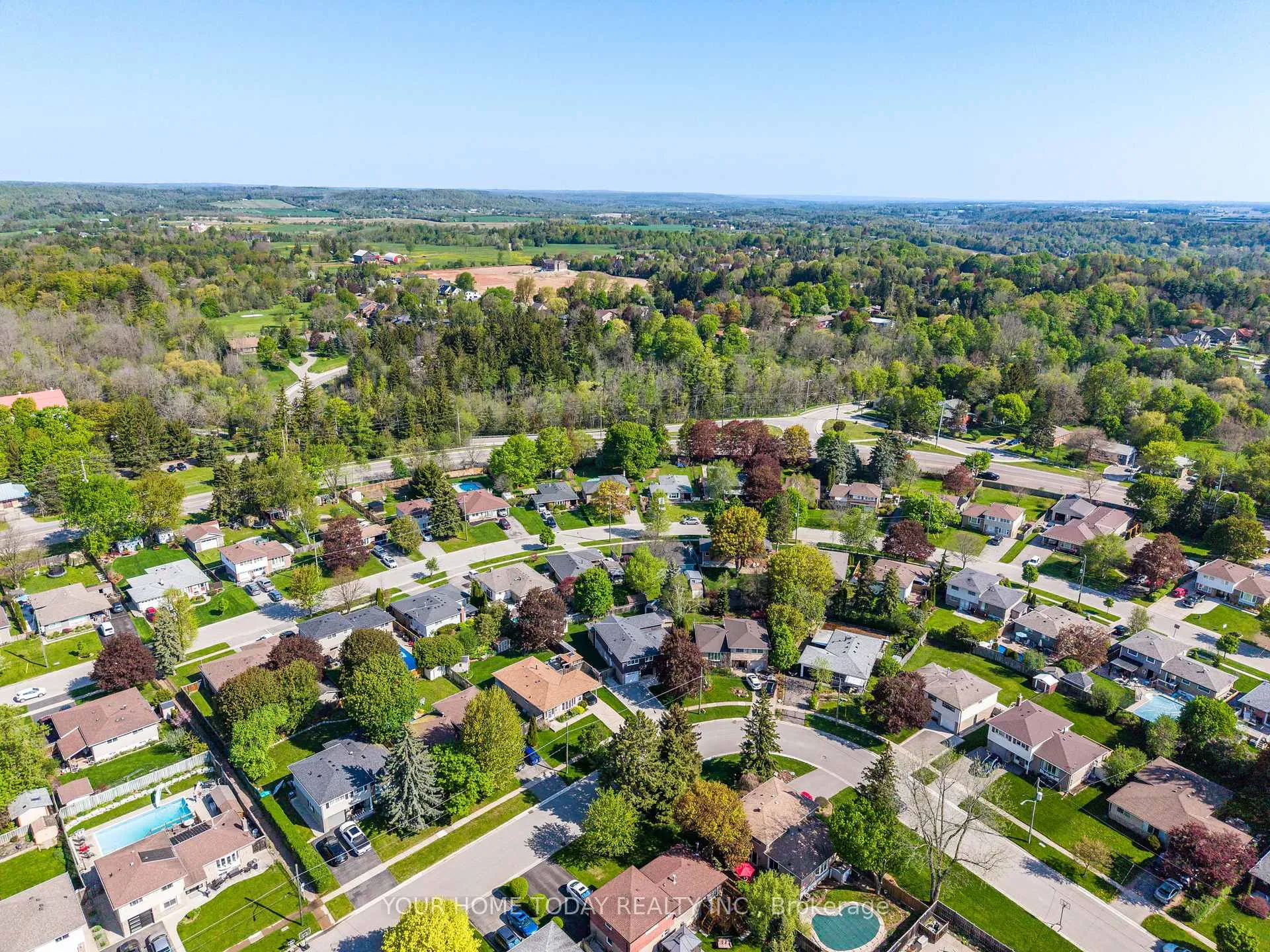 Photo 42 of 39 Eleanor Crescent, Halton Hills, Georgetown — HOMEH