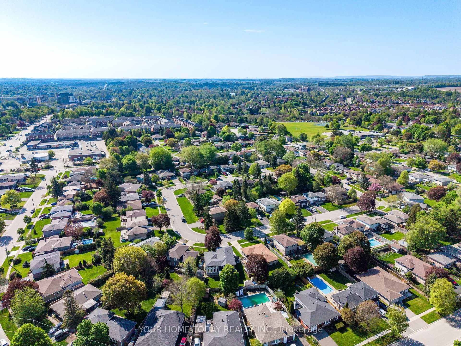 Photo 43 of 39 Eleanor Crescent, Halton Hills, Georgetown — HOMEH