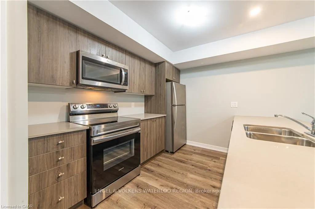 Photo 5 of Unit B9, 1331 Countrystone Drive, Kitchener — HOMEH