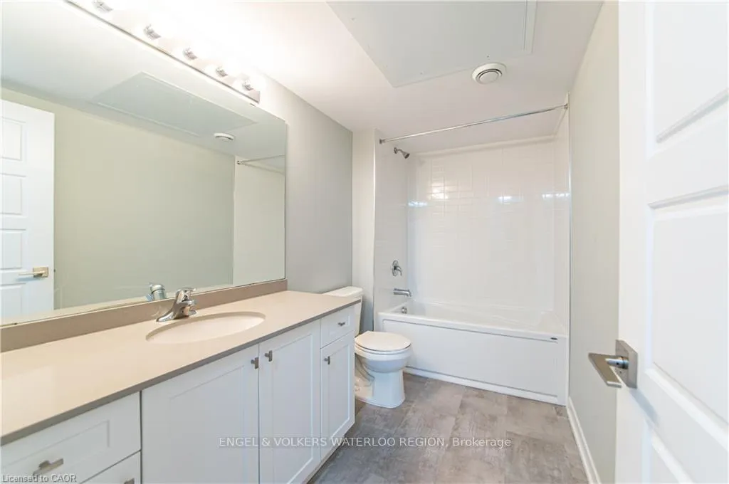 Photo 8 of Unit B9, 1331 Countrystone Drive, Kitchener — HOMEH