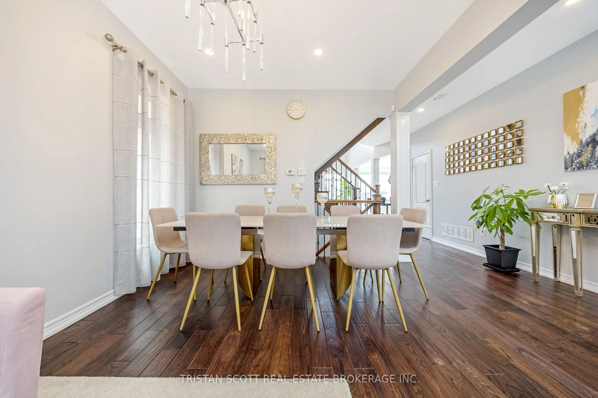 Photo 3 of 606 Nairn Circle, Milton, Scott — HOMEH