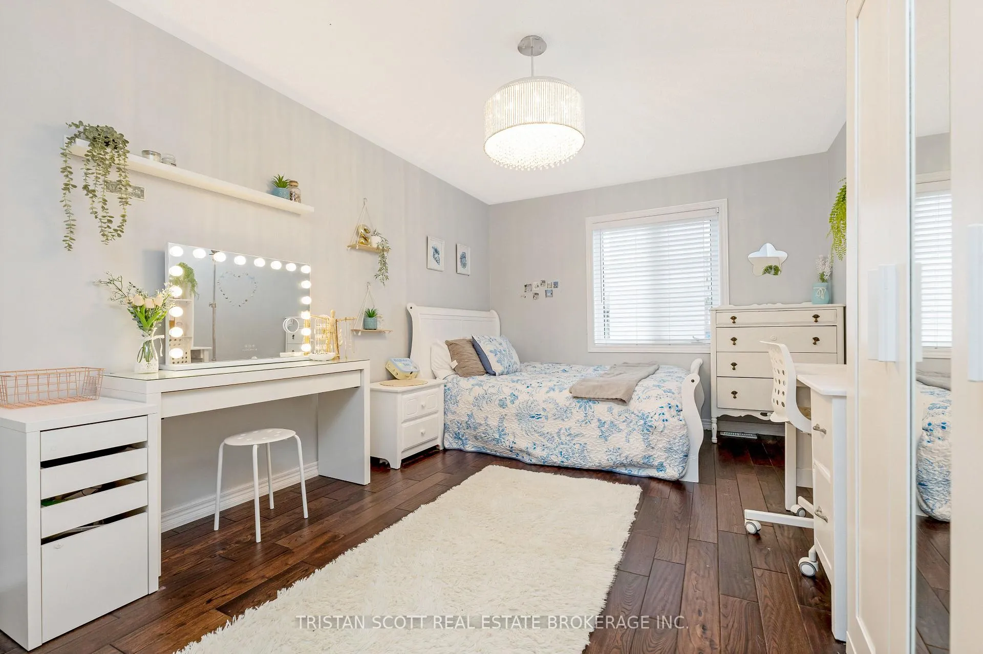 Photo 15 of 606 Nairn Circle, Milton, Scott — HOMEH