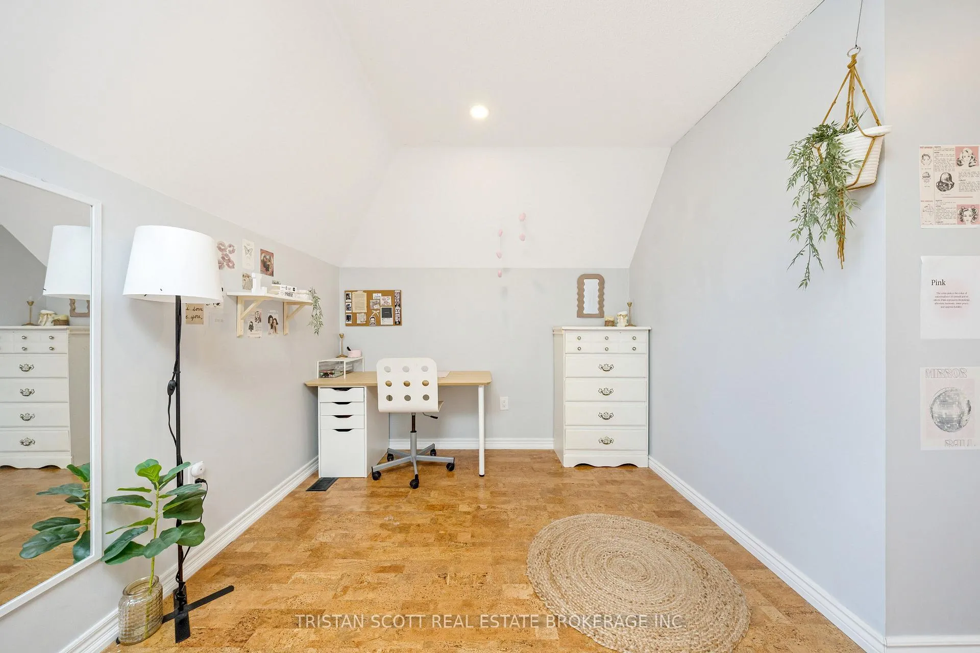 Photo 19 of 606 Nairn Circle, Milton, Scott — HOMEH