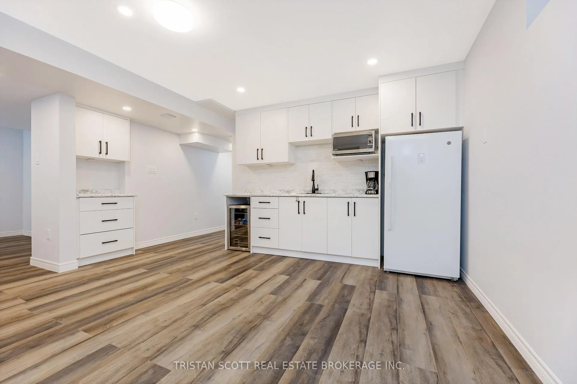 Photo 24 of 606 Nairn Circle, Milton, Scott — HOMEH
