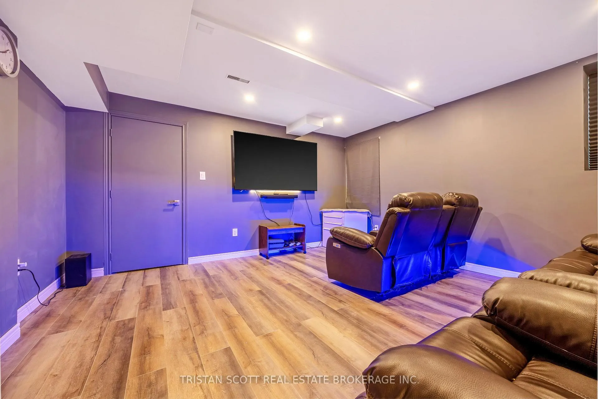 Photo 25 of 606 Nairn Circle, Milton, Scott — HOMEH