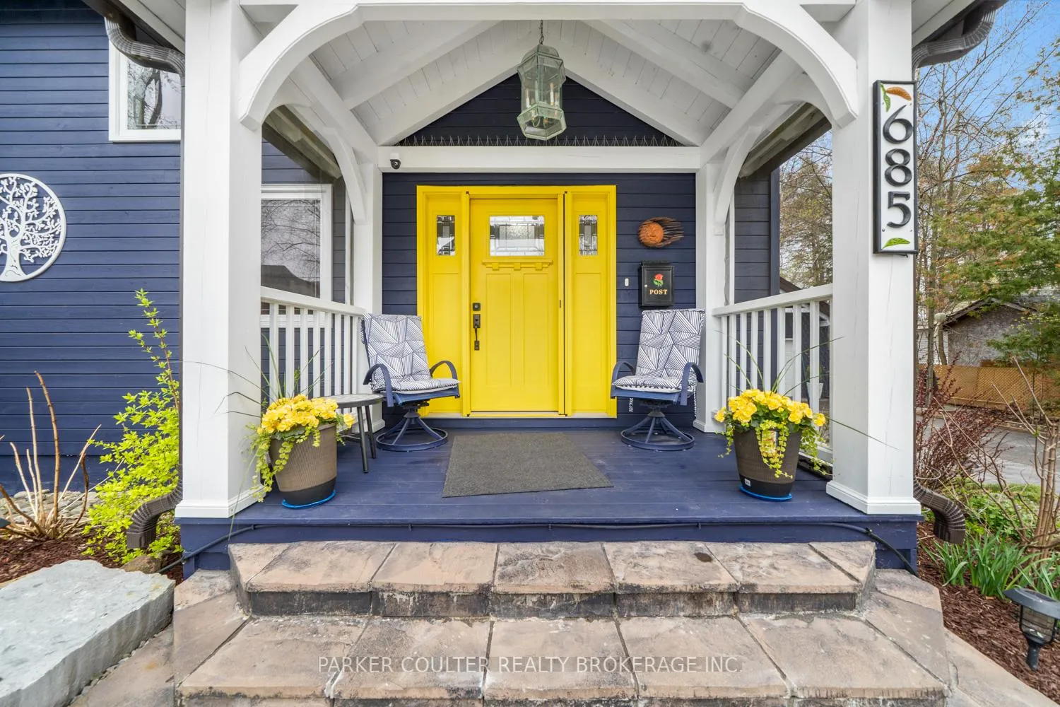 Photo 2 of 685 Park Road, Innisfil, Alcona — HOMEH