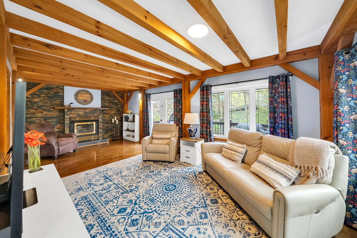 Photo 5 of 685 Park Road, Innisfil, Alcona — HOMEH