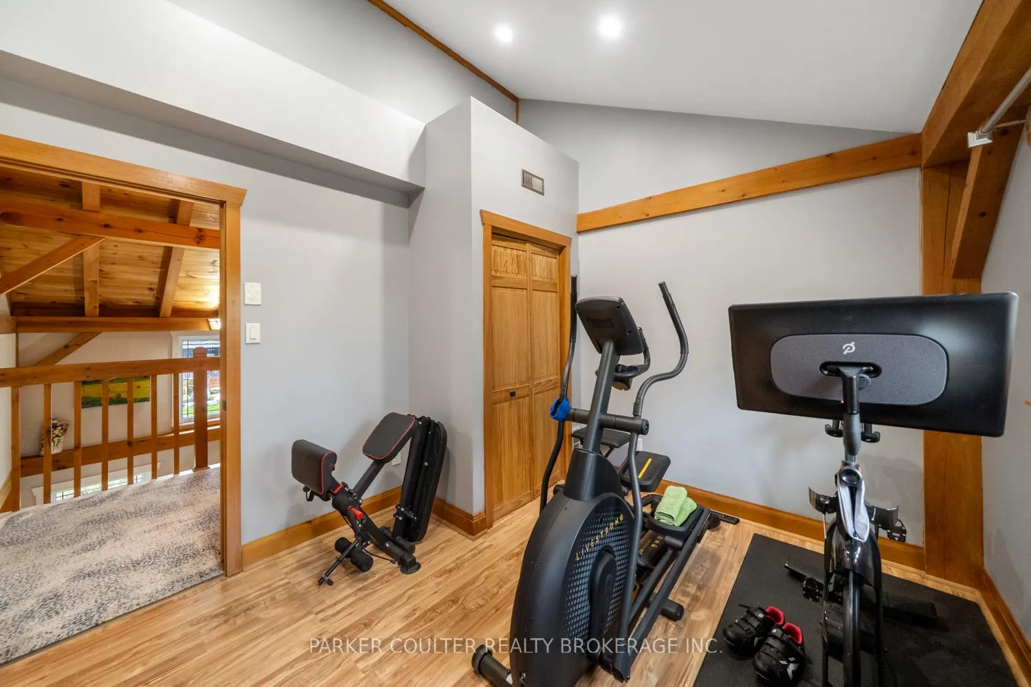 Photo 29 of 685 Park Road, Innisfil, Alcona — HOMEH