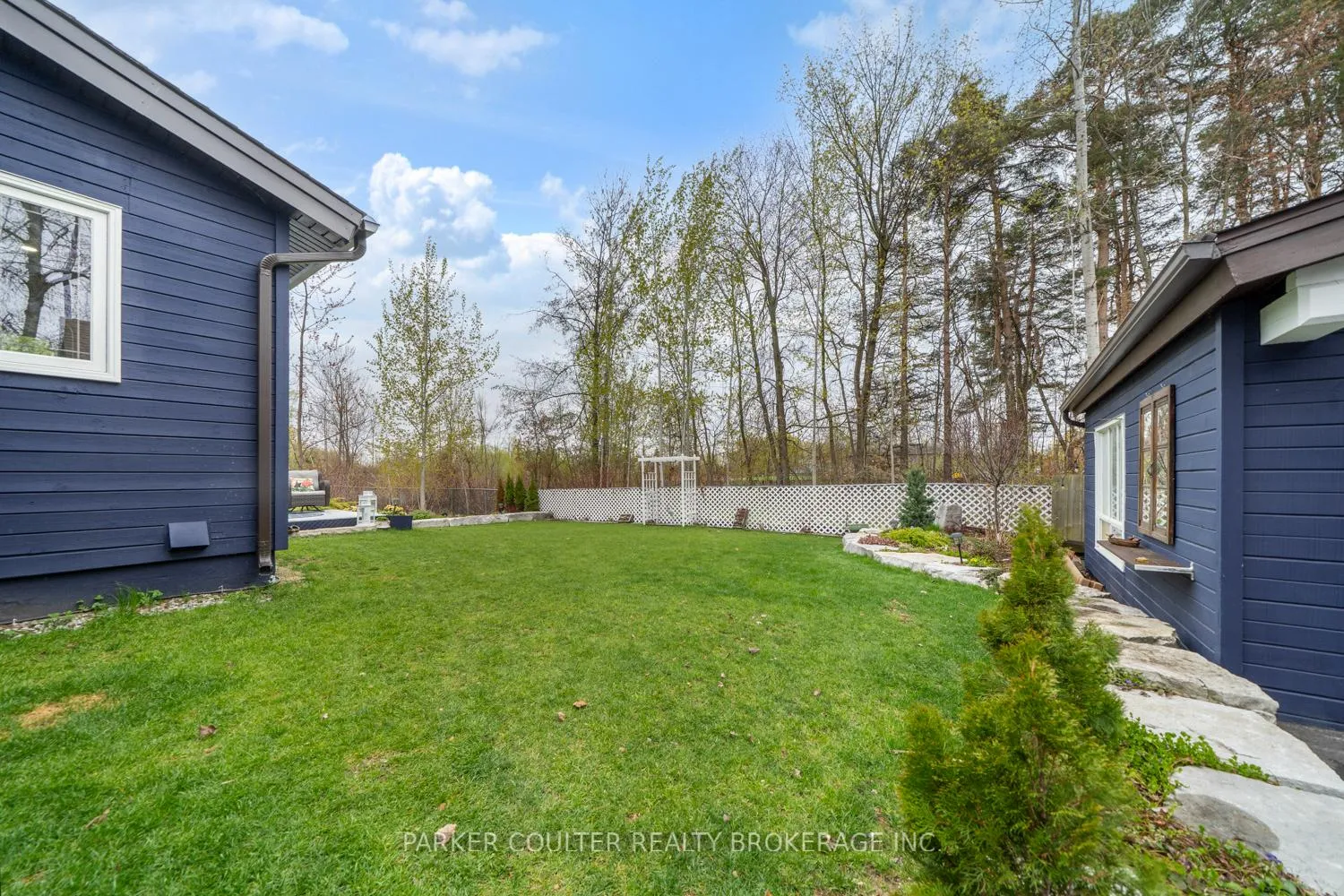 Photo 38 of 685 Park Road, Innisfil, Alcona — HOMEH