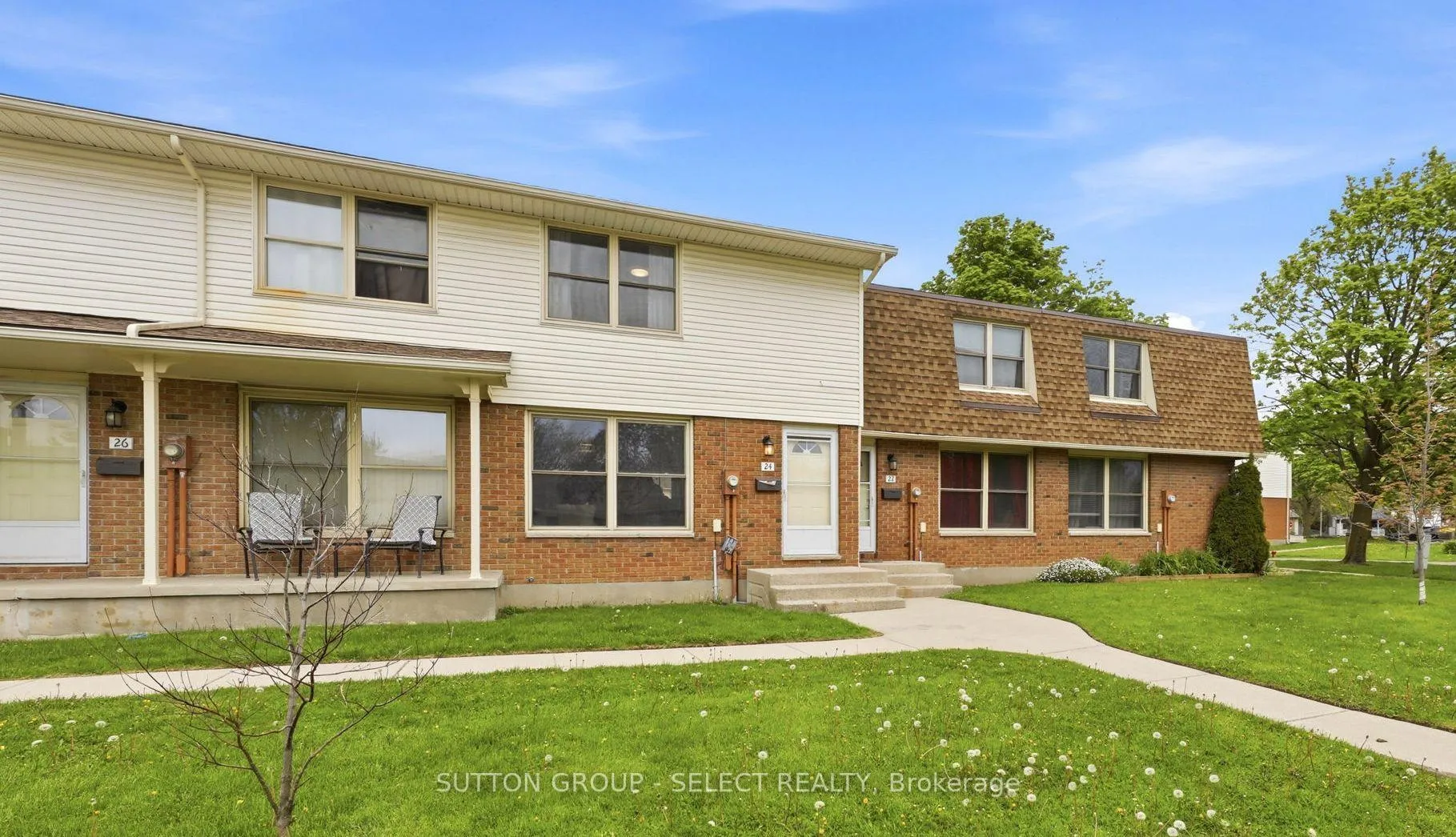 Front of Unit 24, 51 Sholto Drive