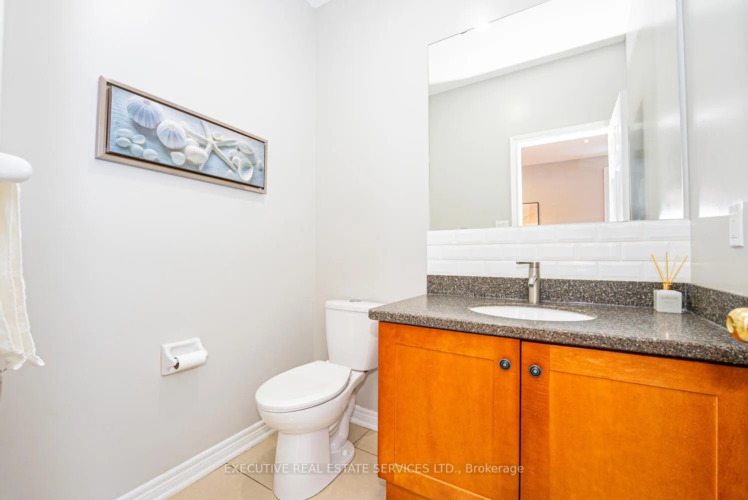Photo 19 of 4 Berkshire Place, Hamilton, Ancaster — HOMEH