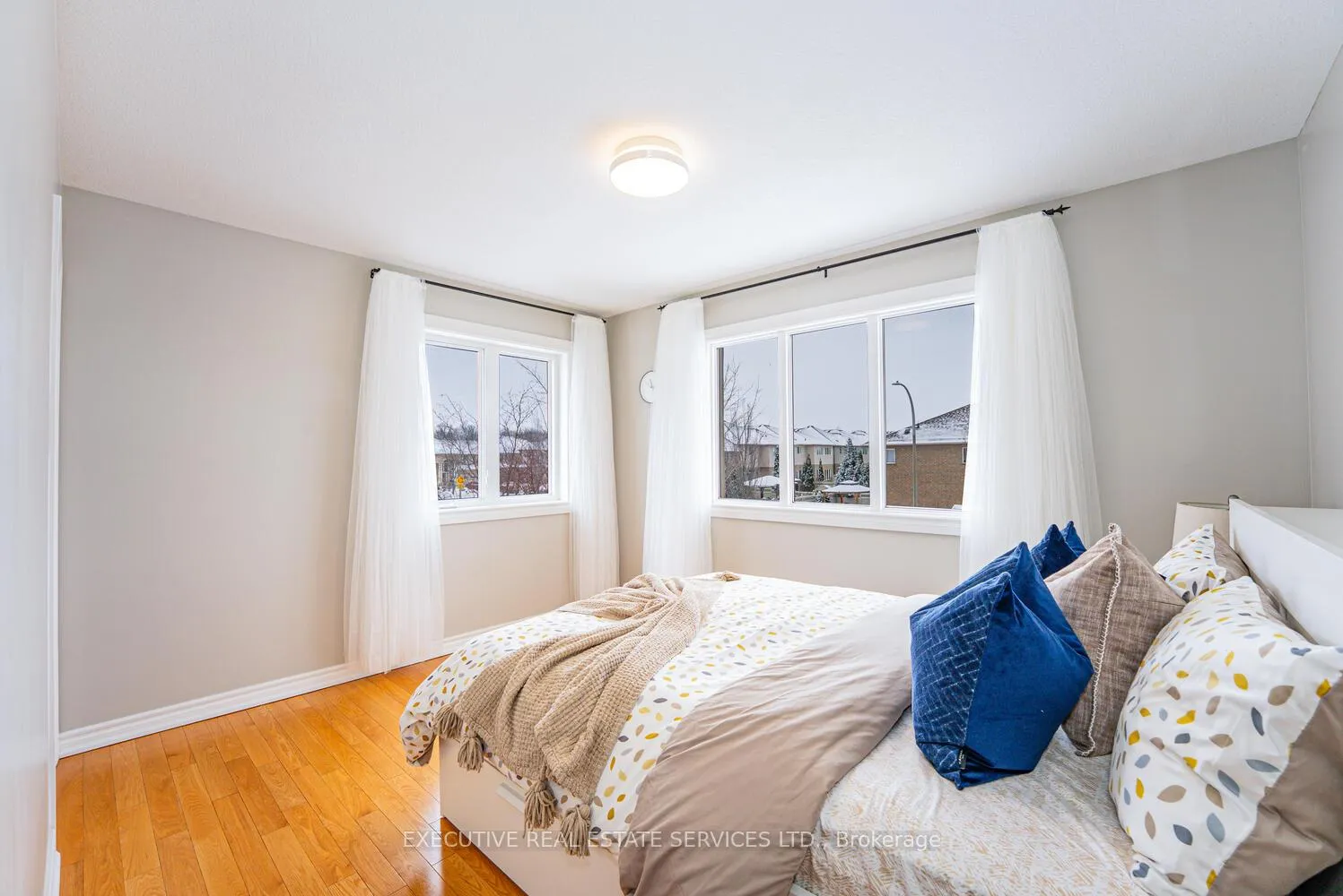 Photo 32 of 4 Berkshire Place, Hamilton, Ancaster — HOMEH