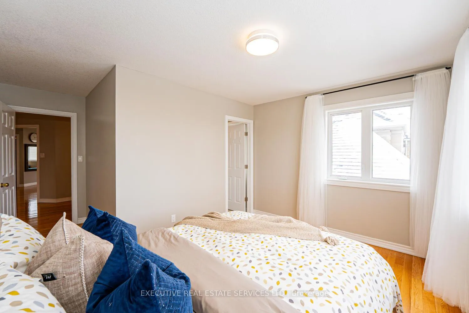Photo 33 of 4 Berkshire Place, Hamilton, Ancaster — HOMEH