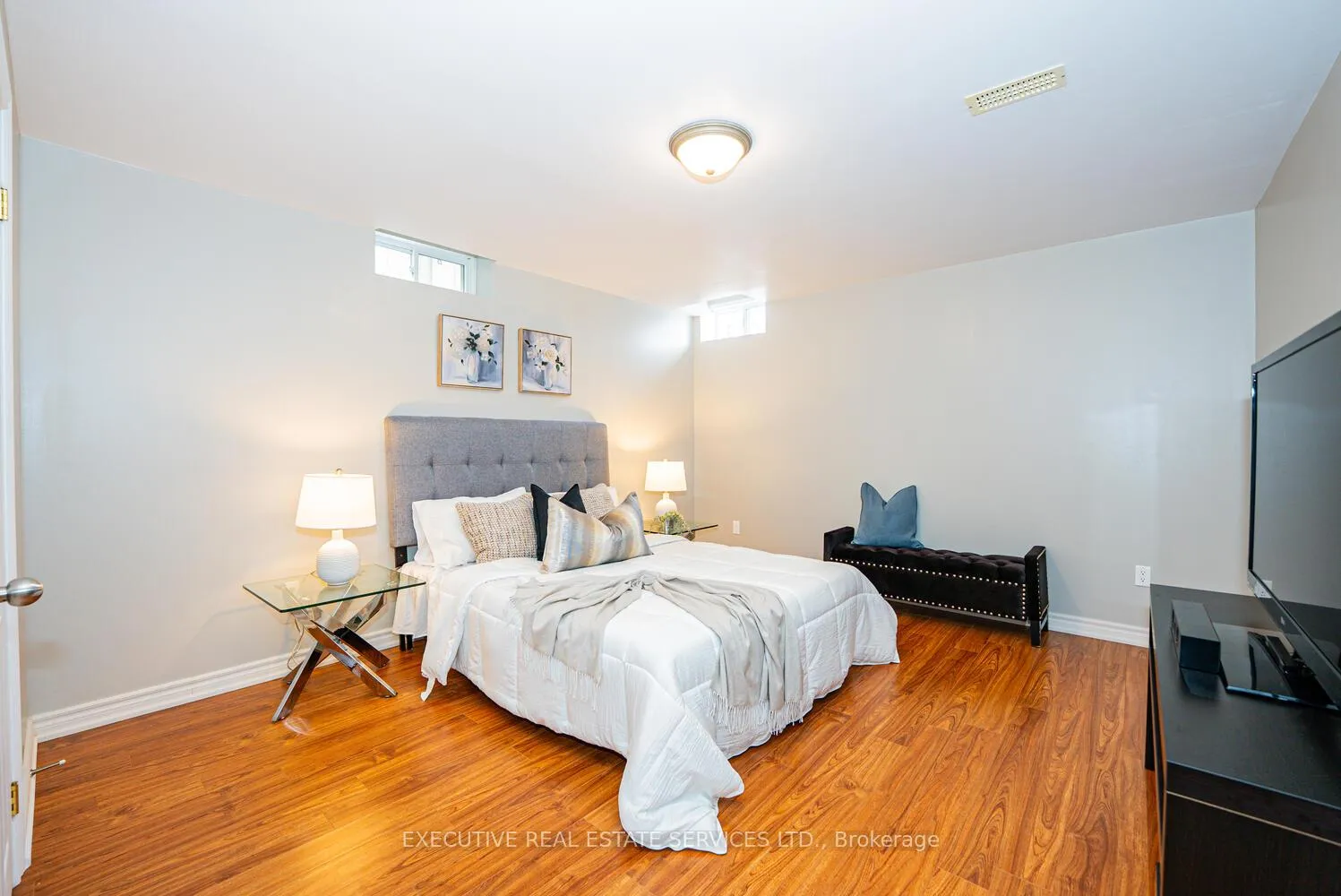 Photo 39 of 4 Berkshire Place, Hamilton, Ancaster — HOMEH