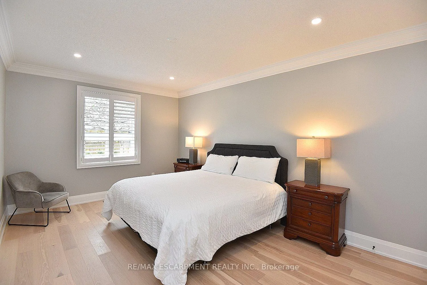 Photo 14 of 49 Riveroaks Drive, Hamilton, Twenty Place — HOMEH