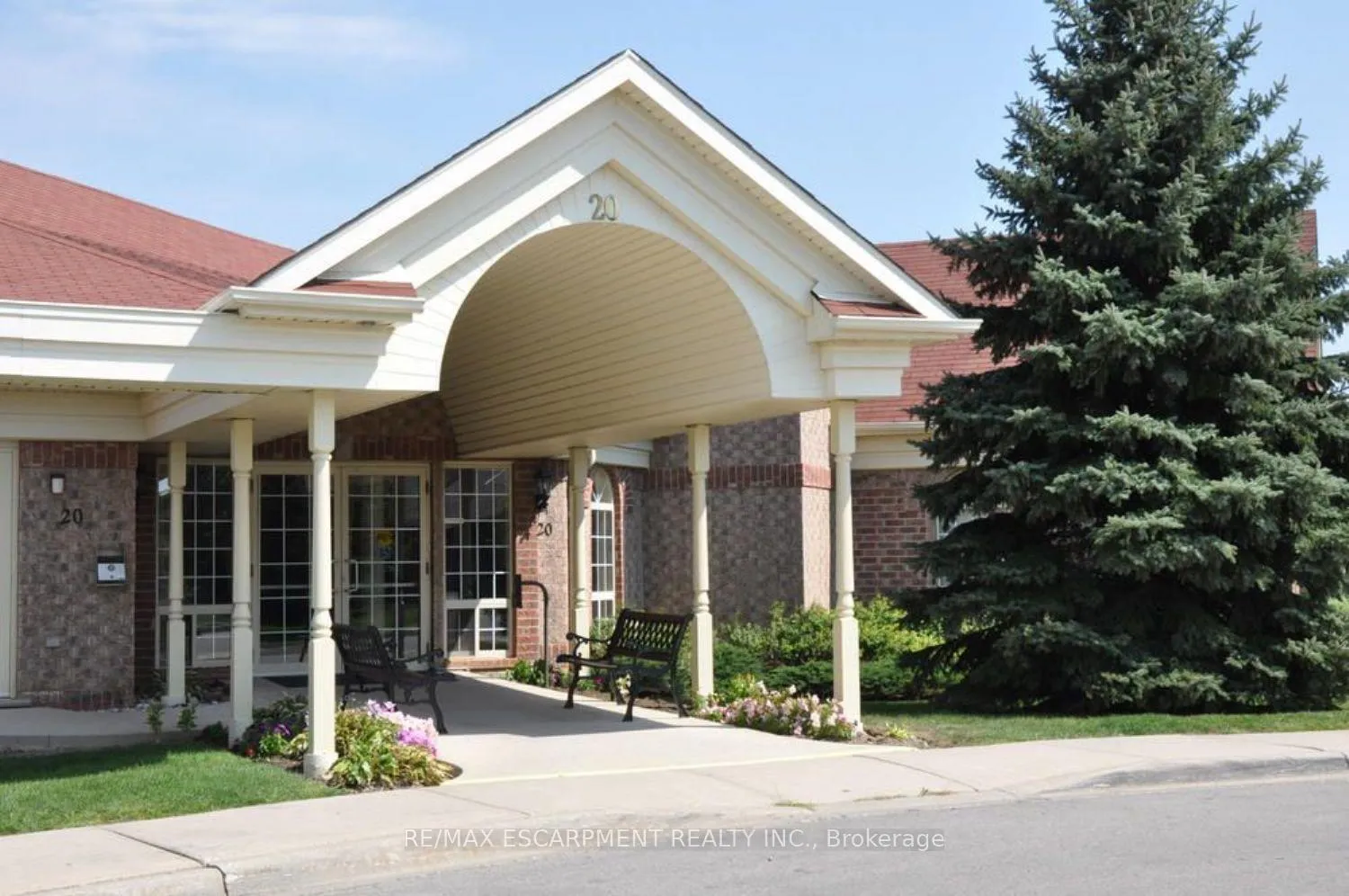 Photo 36 of 49 Riveroaks Drive, Hamilton, Twenty Place — HOMEH