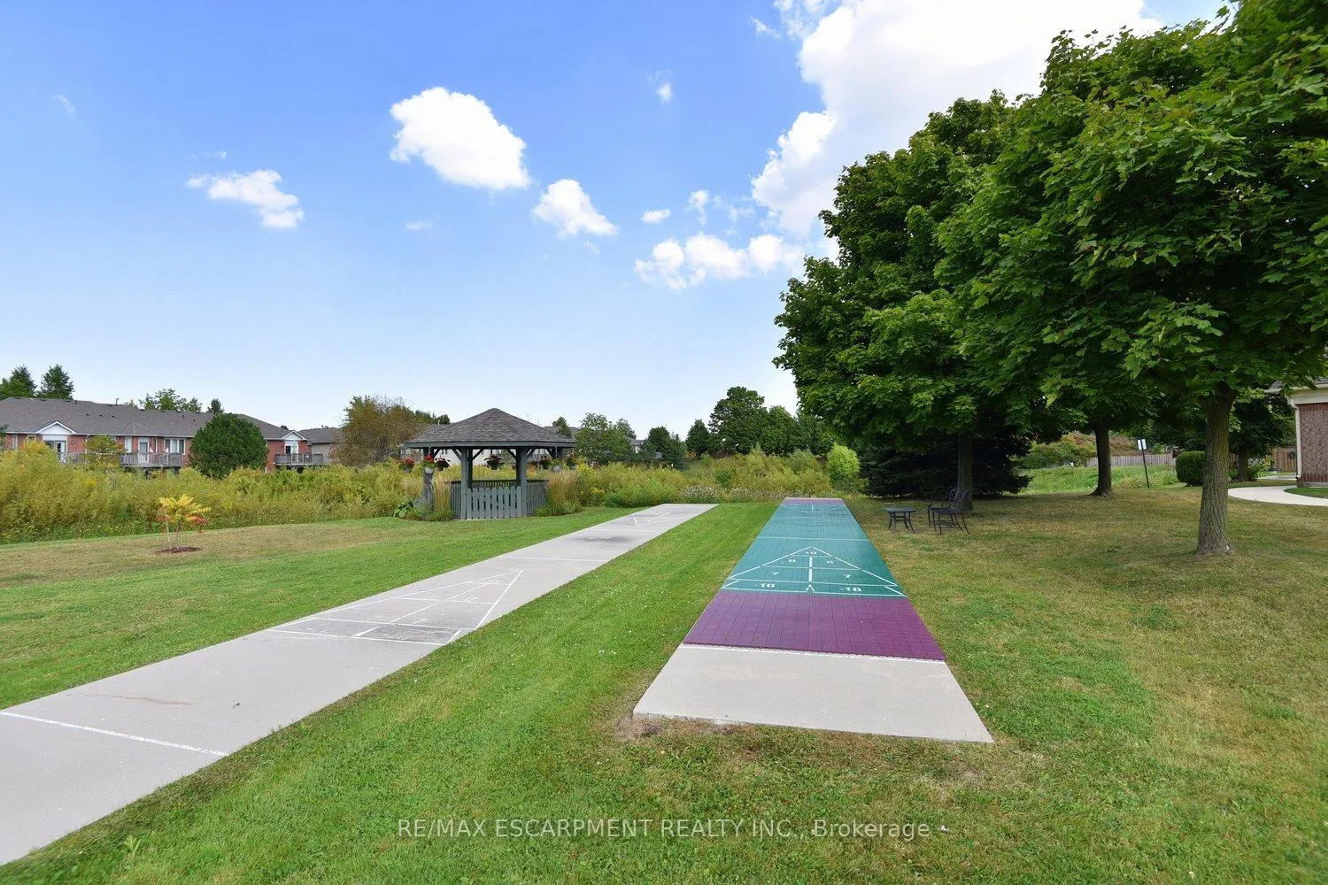 Photo 46 of 49 Riveroaks Drive, Hamilton, Twenty Place — HOMEH