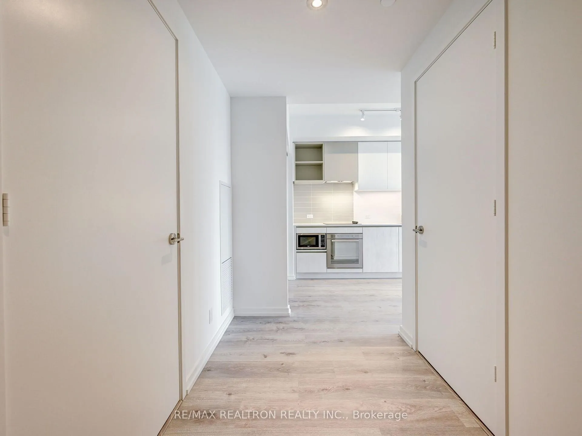 Photo 3 of Unit 1508, 7890 Jane Street, Vaughan, Vaughan Corporate Centre — HOMEH