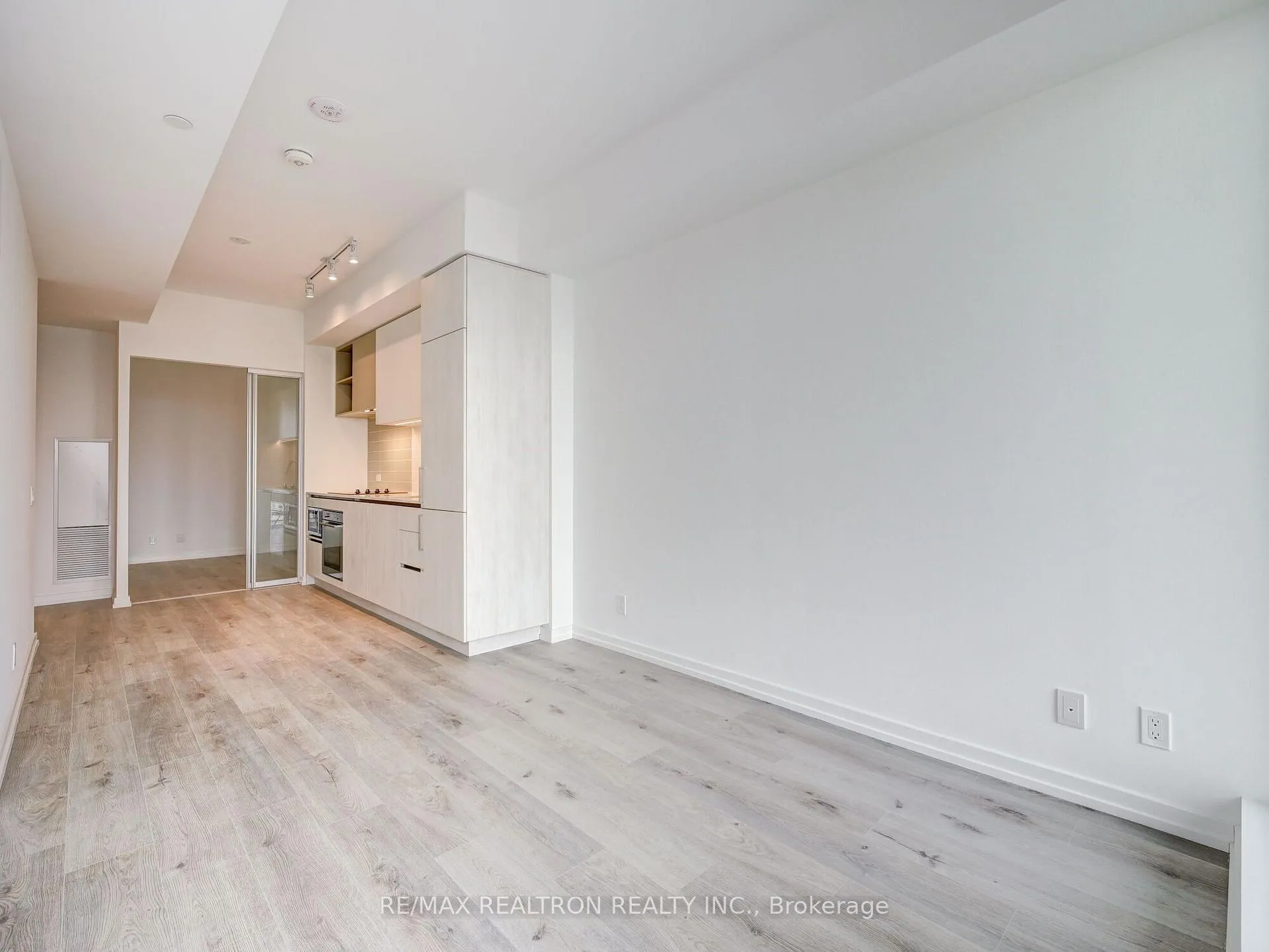 Photo 7 of Unit 1508, 7890 Jane Street, Vaughan, Vaughan Corporate Centre — HOMEH