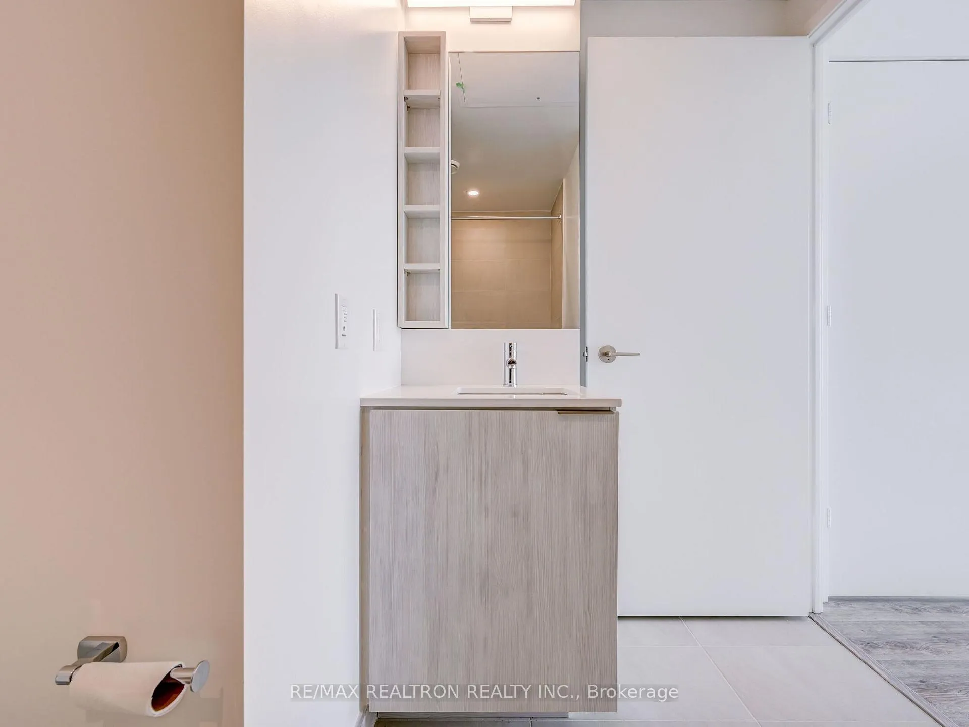 Photo 14 of Unit 1508, 7890 Jane Street, Vaughan, Vaughan Corporate Centre — HOMEH