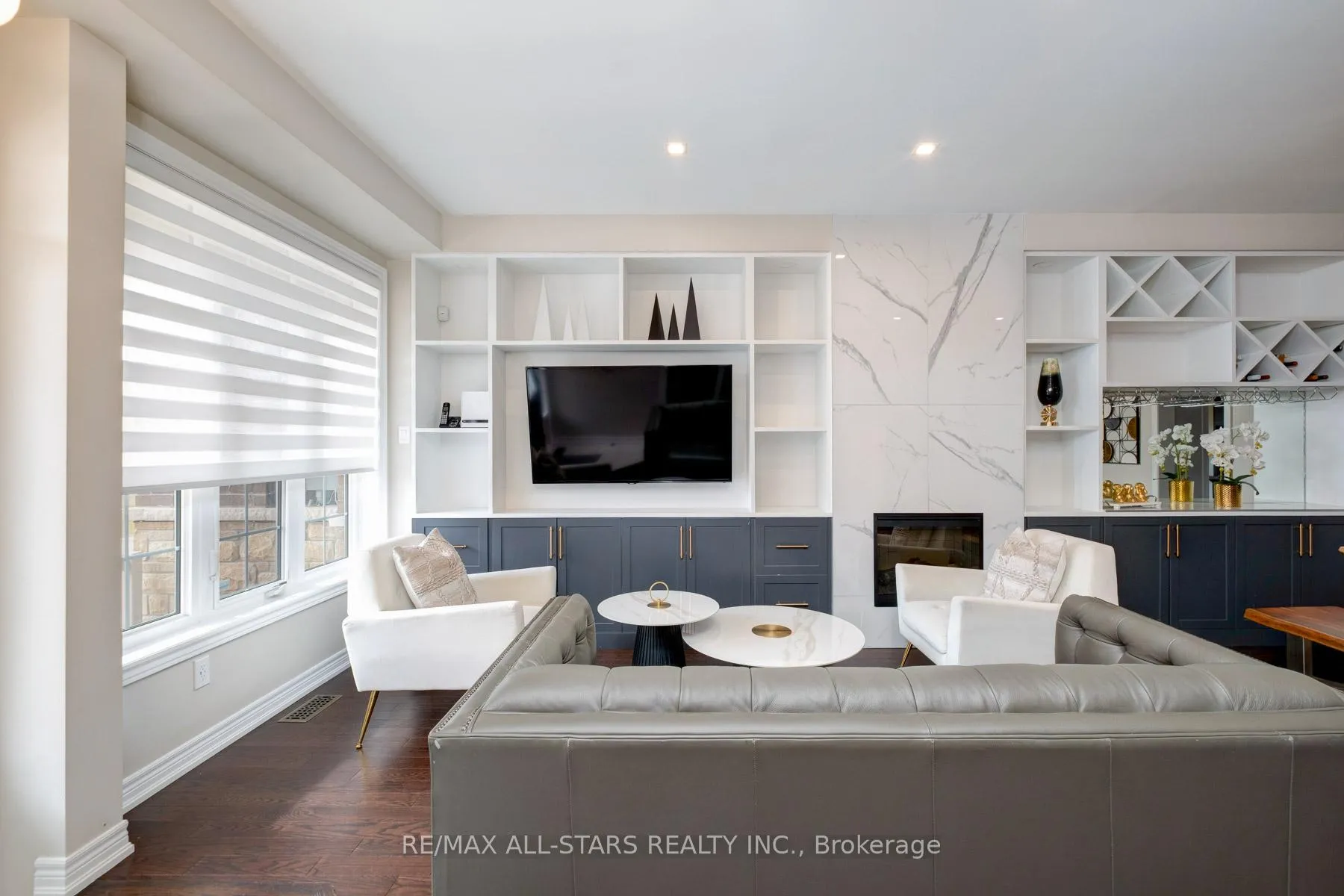 Photo 8 of 212 East's Corners Boulevard, Vaughan, Kleinburg — HOMEH