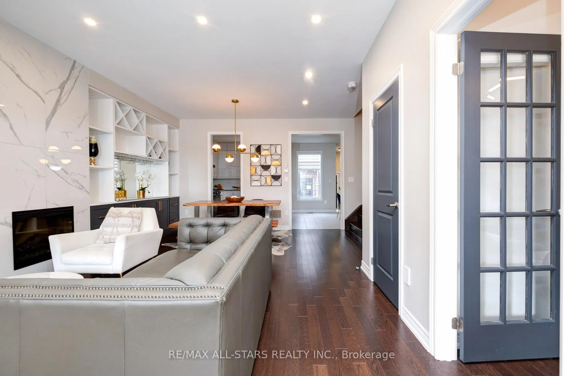 Photo 10 of 212 East's Corners Boulevard, Vaughan, Kleinburg — HOMEH