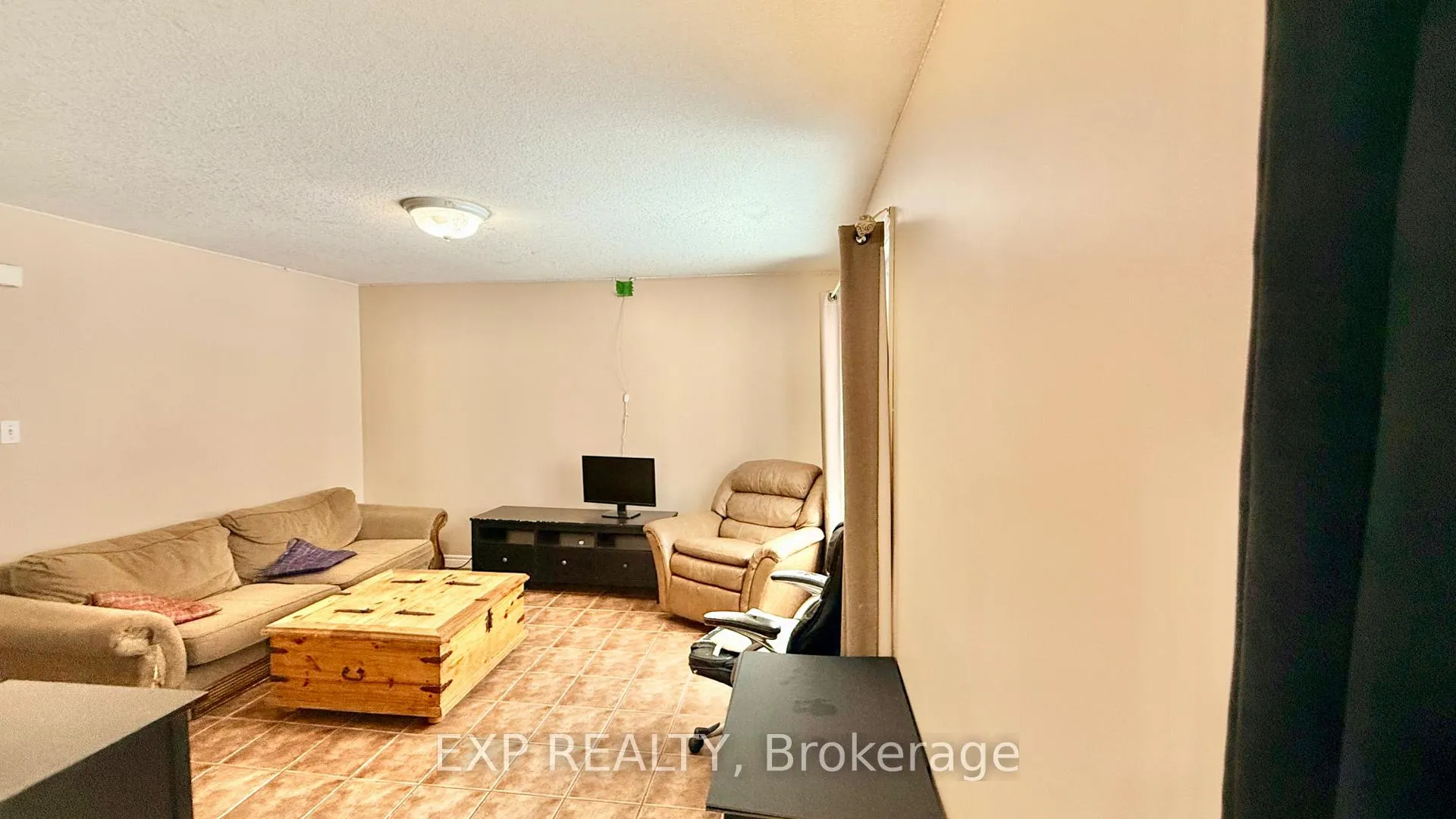 Photo 3 of Unit B, 16 Marshall Street, Waterloo — HOMEH