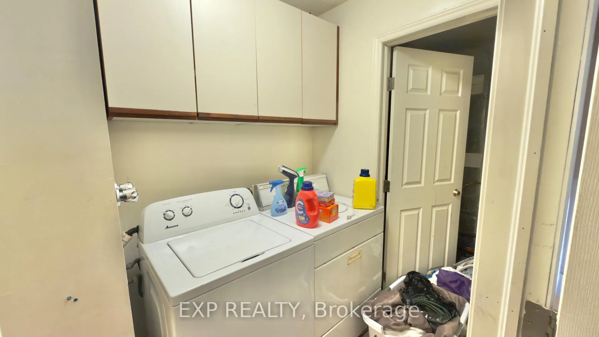 Photo 7 of Unit B, 16 Marshall Street, Waterloo — HOMEH