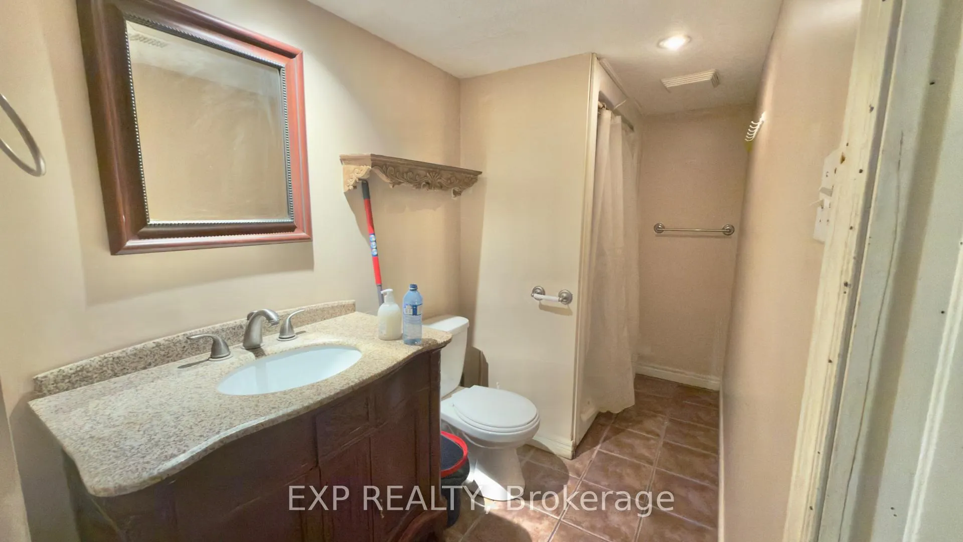 Photo 12 of Unit B, 16 Marshall Street, Waterloo — HOMEH