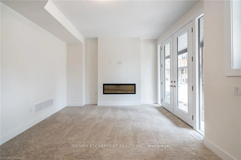 Photo 5 of Unit 47, 2273 Turnberry Road, Burlington, Rose — HOMEH