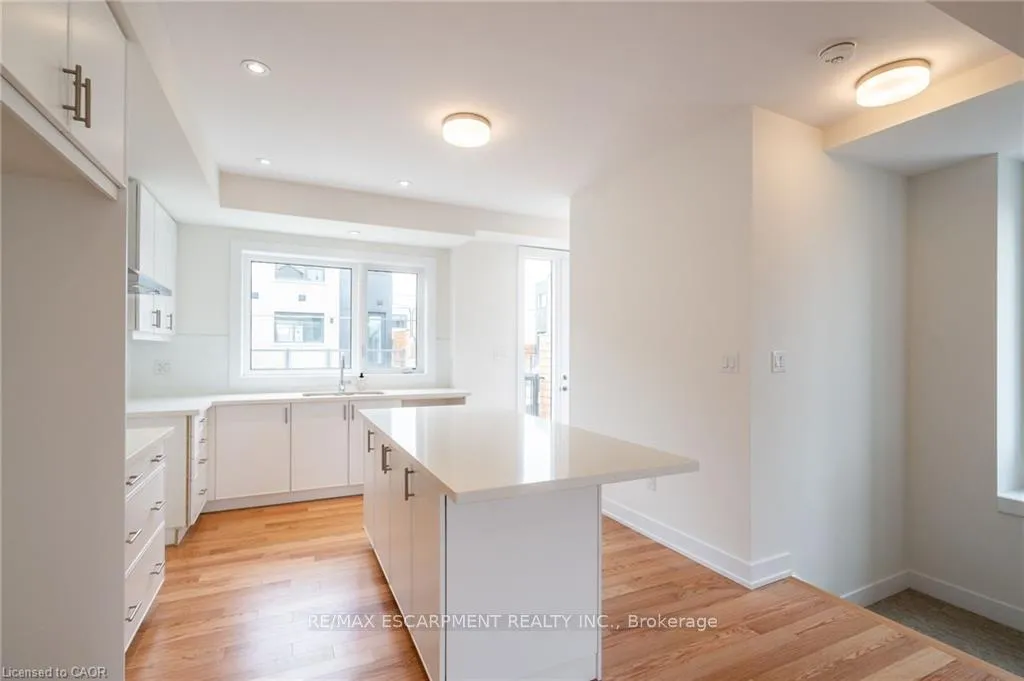 Photo 12 of Unit 47, 2273 Turnberry Road, Burlington, Rose — HOMEH